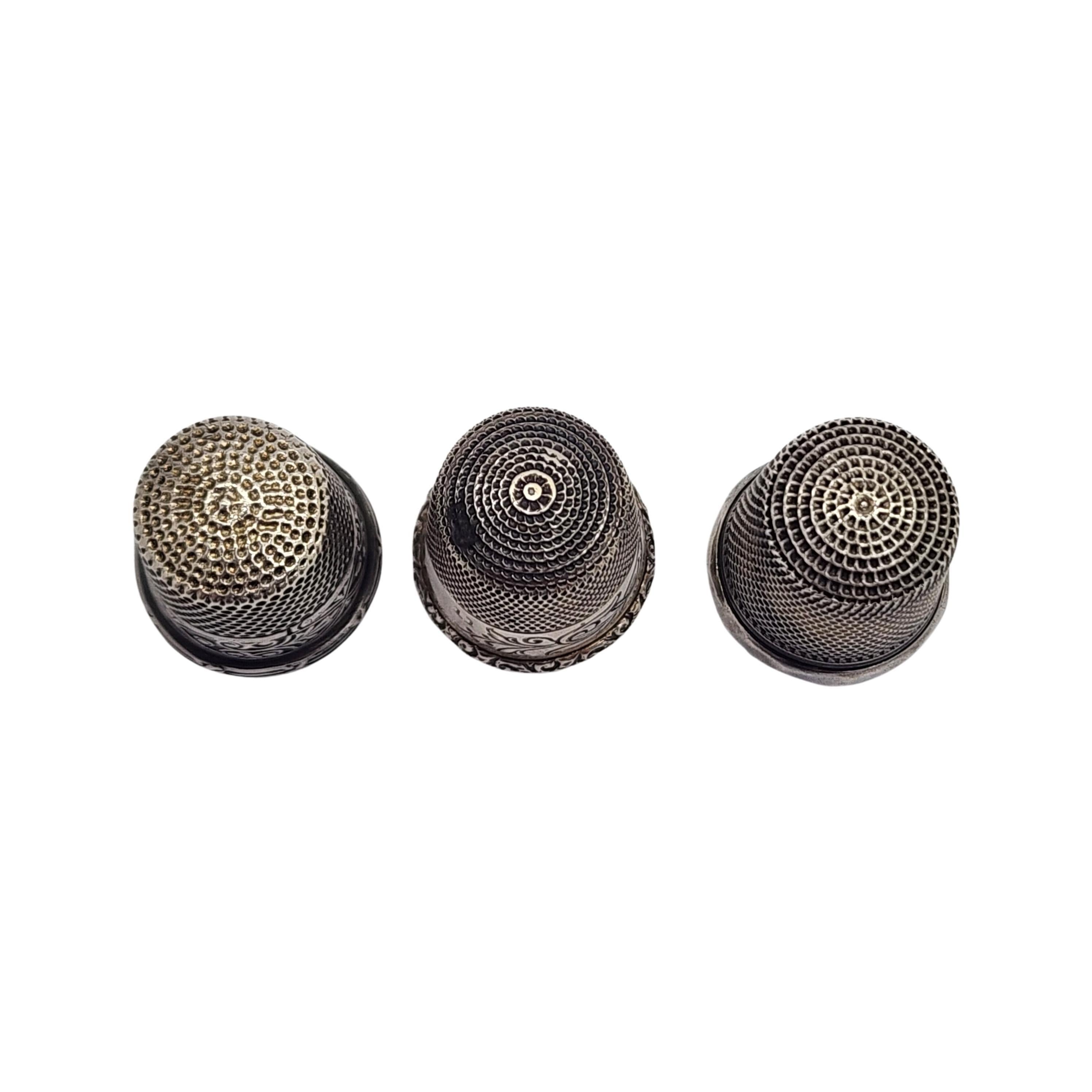 Set of 3 Simon Bros Sterling Silver Thimbles Size 10-11 #15216 In Good Condition In Washington Depot, CT