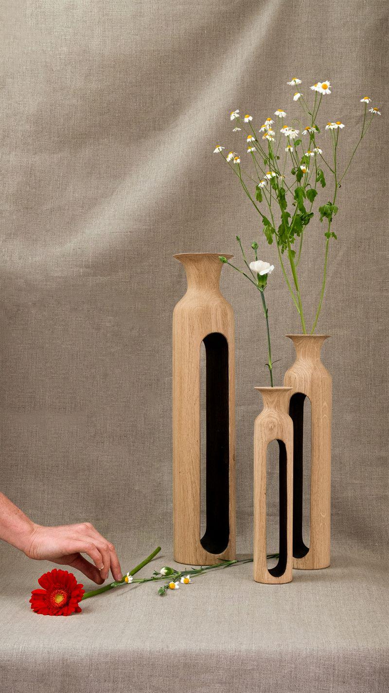 Modern Set Of 3 Small Oak Bettoïa Vases by Alexandre Labruyère