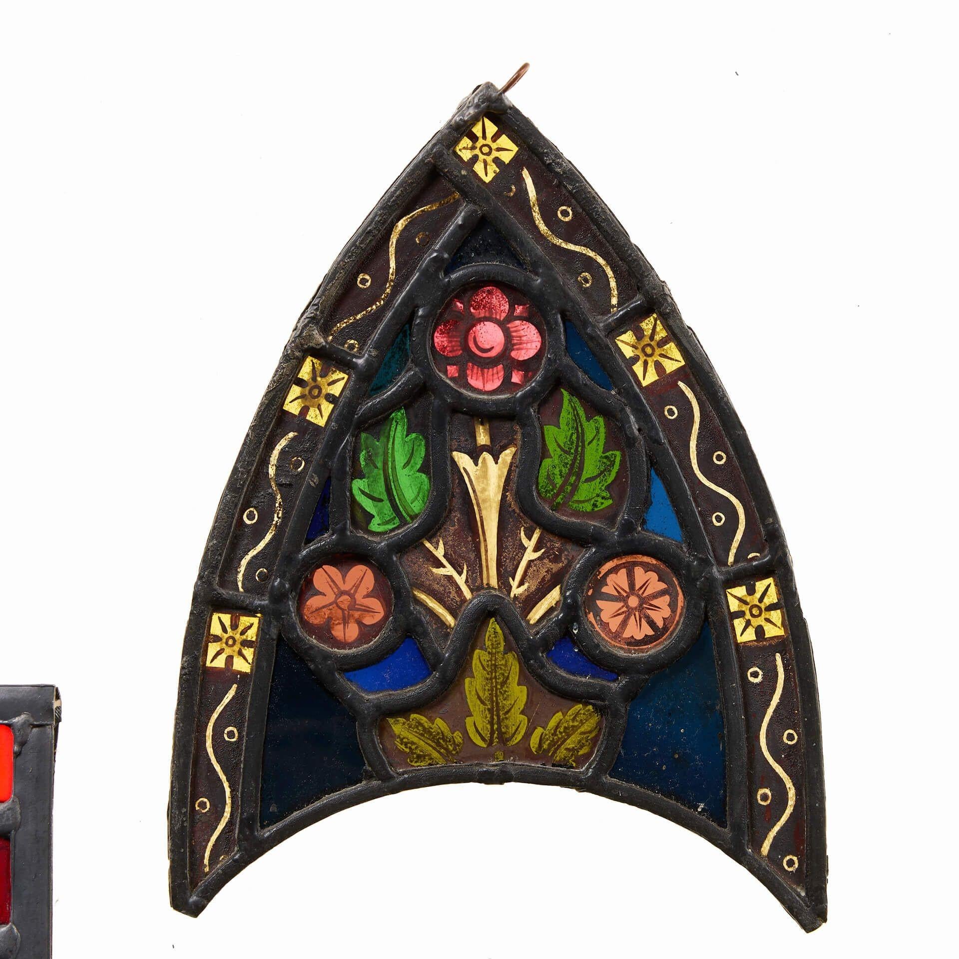 English Set of 3 Small Reclaimed Leaded Glass Window Panels For Sale
