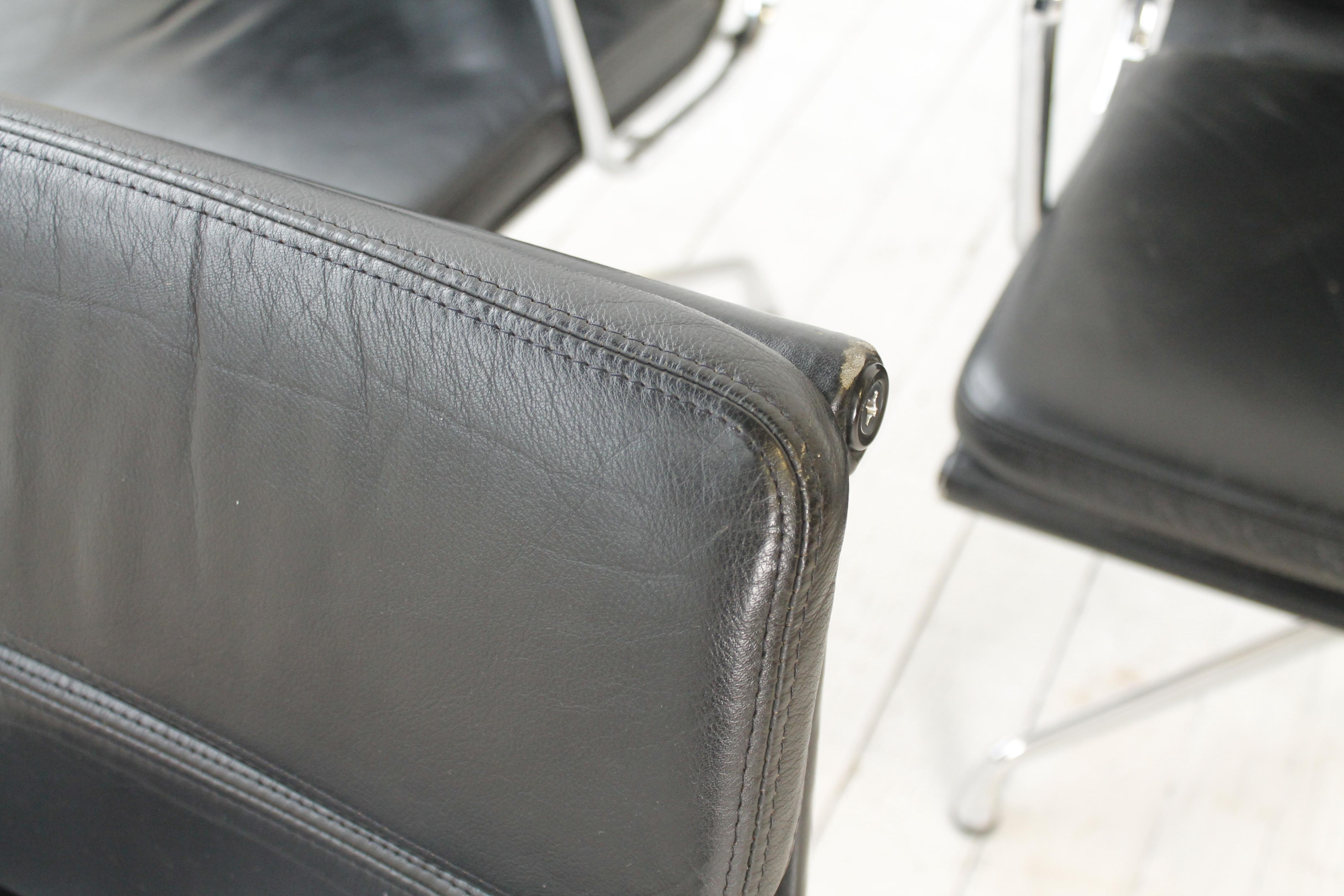 German Set of 3 Soft Pad EA 207 Chairs by Charles & Ray Eames for Vitra For Sale