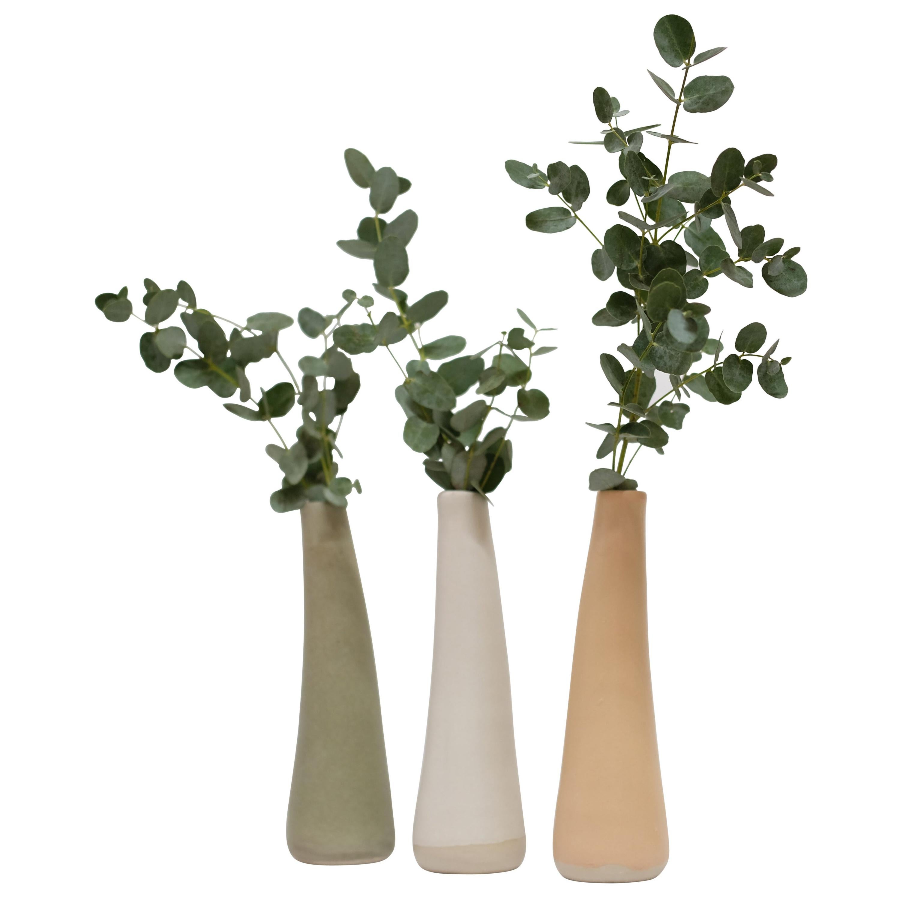 Set von 3 Solitario-Vasen aus Steingut von Camila Apaez im Angebot