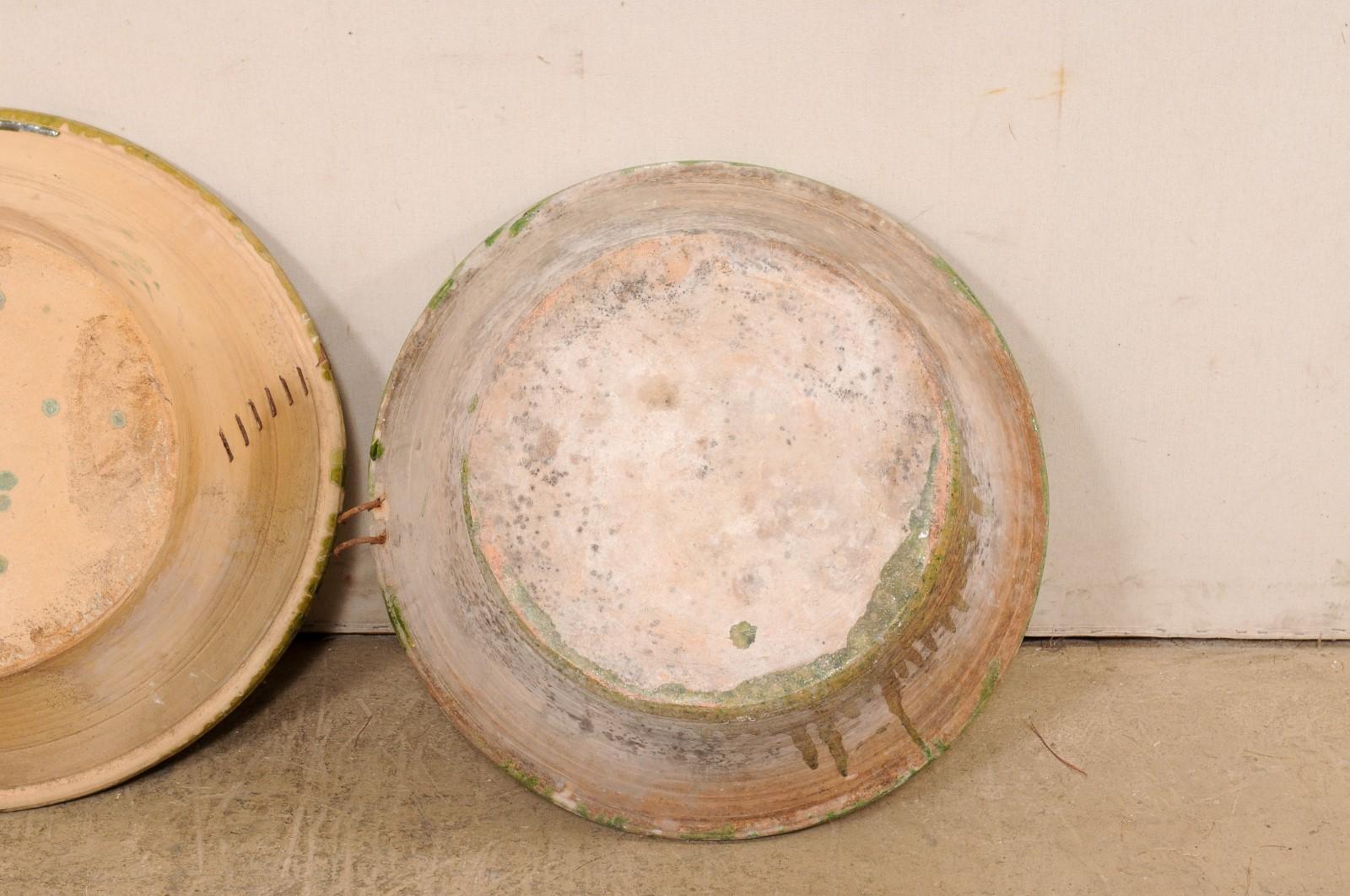 Ensemble de 3 bols anciens en terre cuite d'Espagne en vente 2