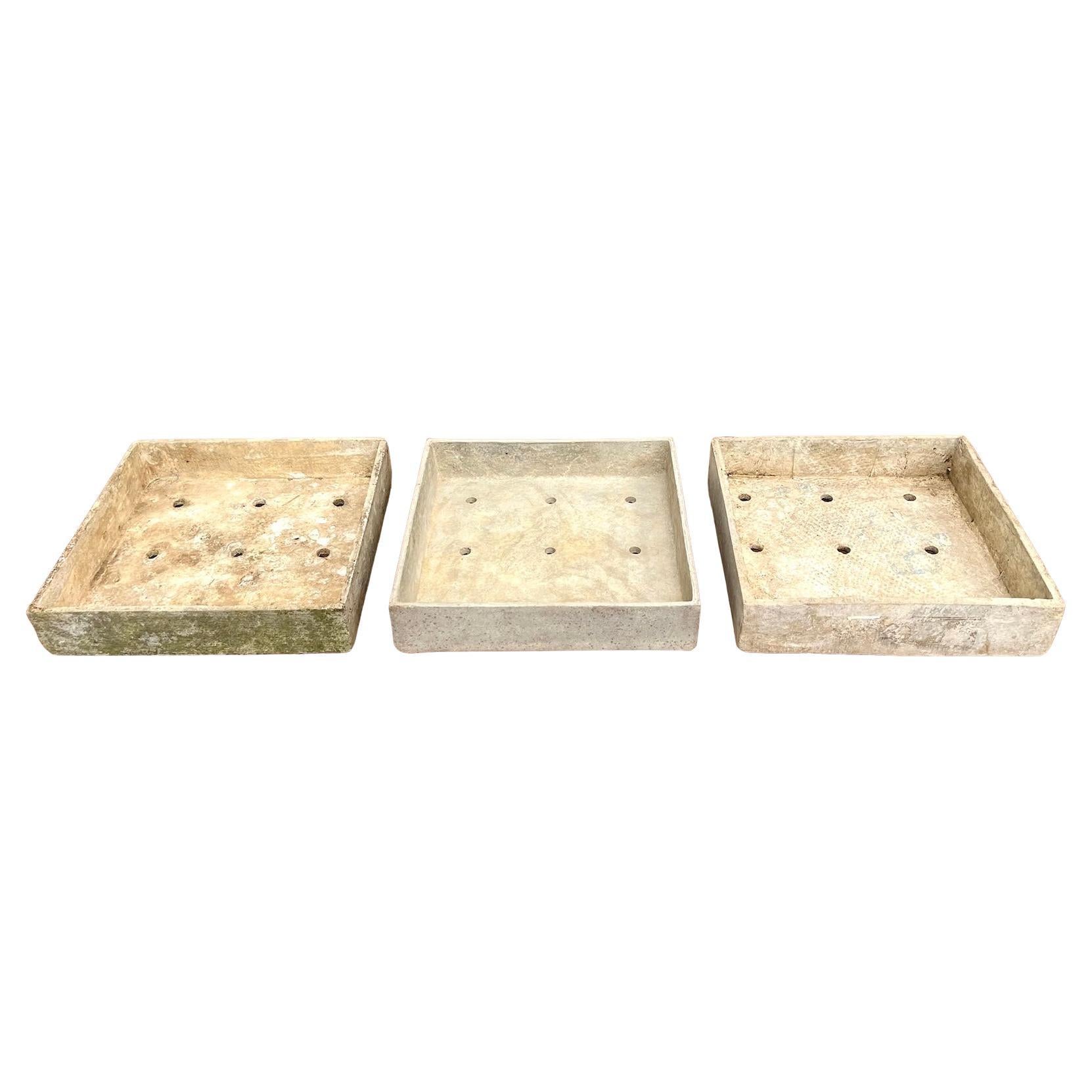 Lot de 3 jardinières carrées Willy Guhl en Eternit en vente