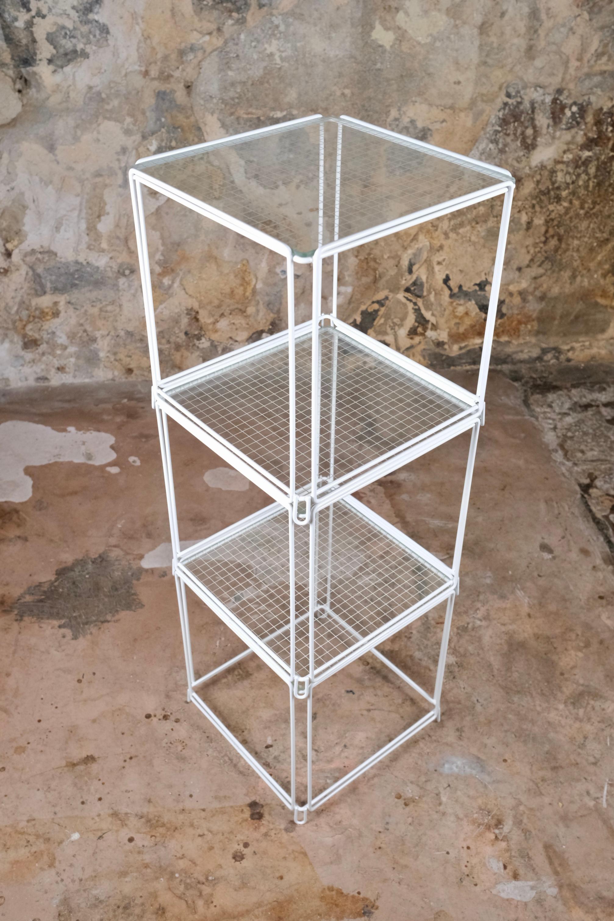 Set of 3 stackable side tables, Isocèle, by Max Sauze, 1970s 5