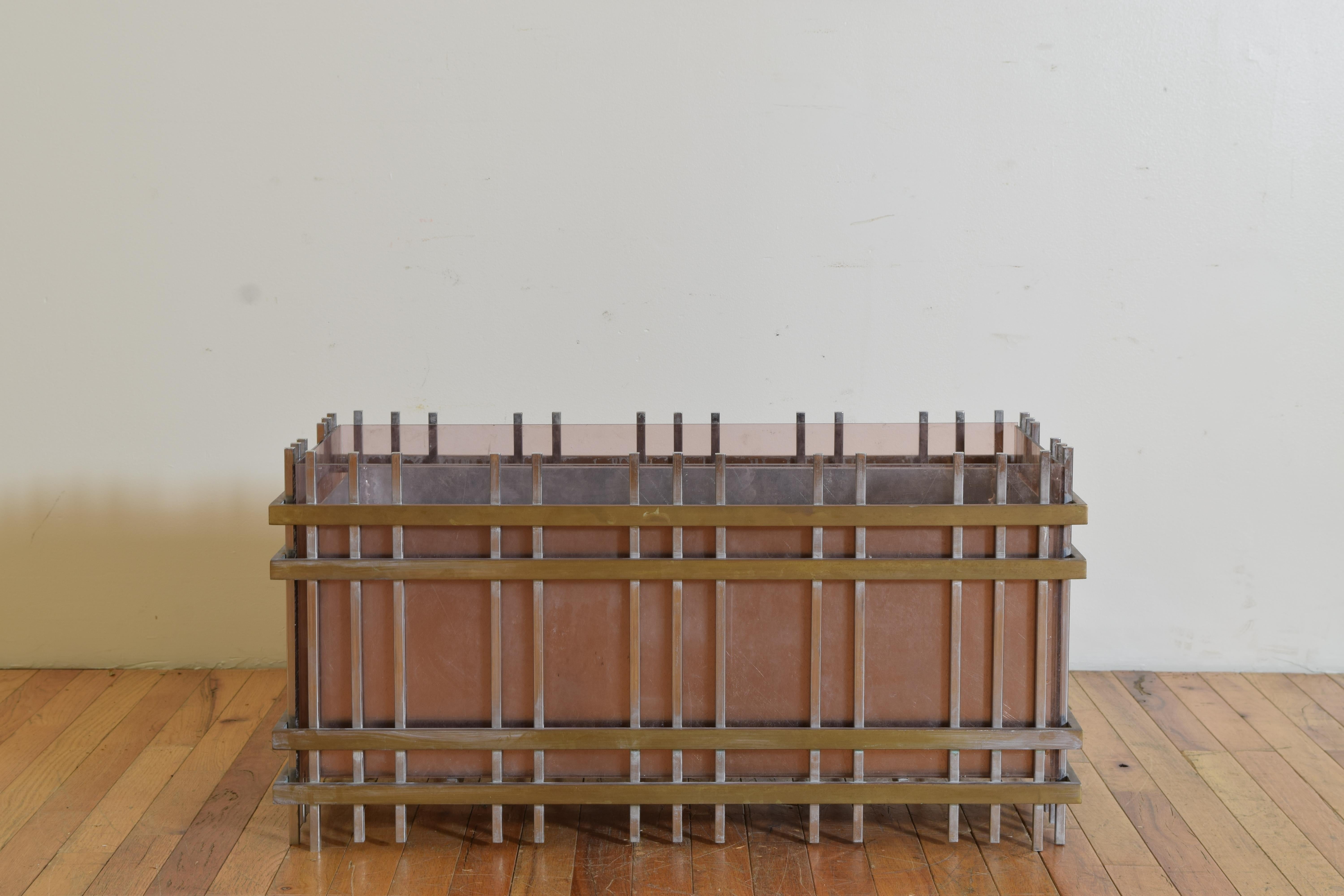 Set von 3 Pflanzgefäßen aus Stahl, Messing, Kunststoff und Metall, 1970er Jahre, Stil von Romeo Rega im Angebot 6