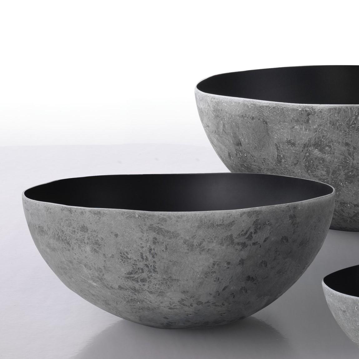 Italian Set of 3 Stille Bowls by Imperfettolab For Sale