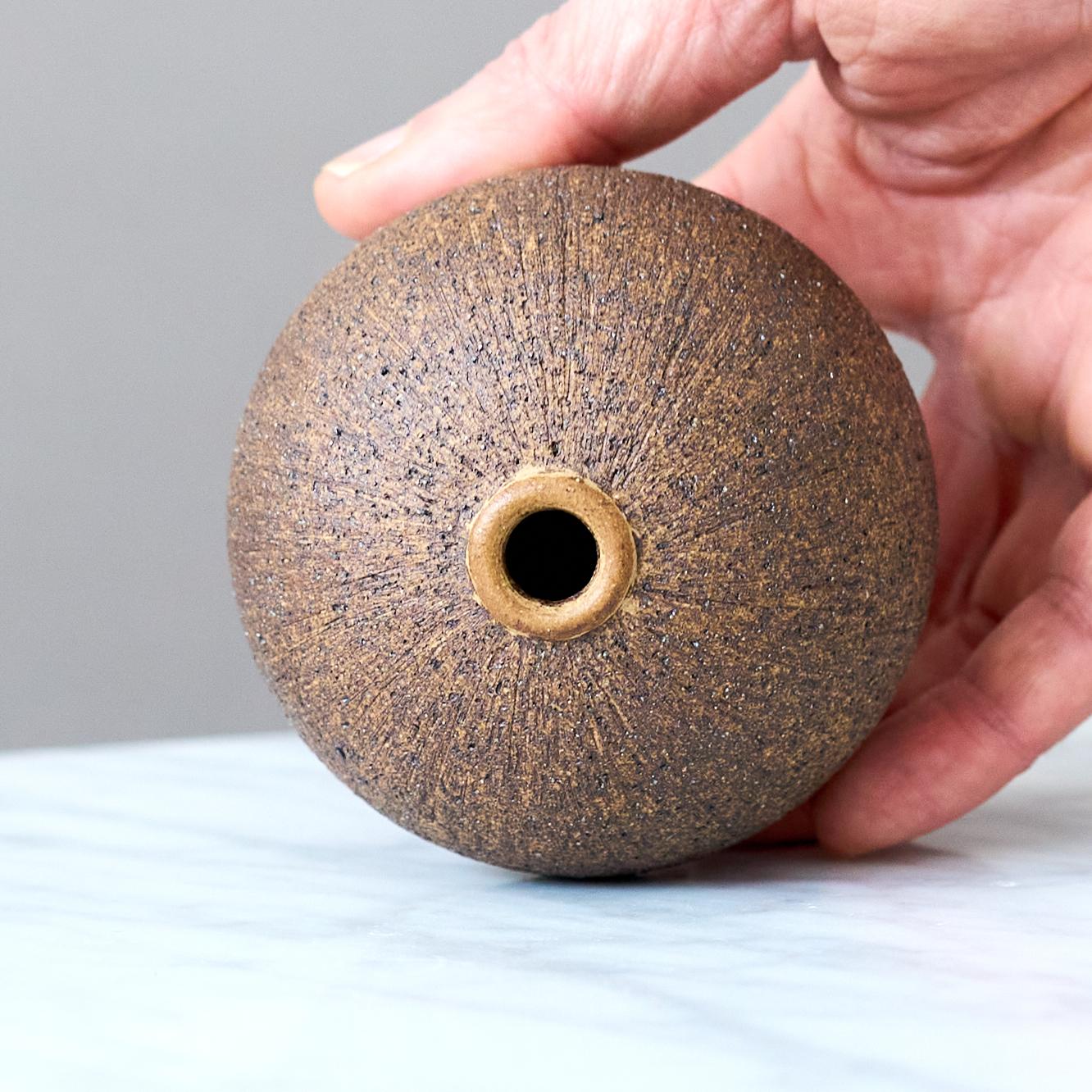 Set of 3 Stoneware Globe Vases by Nils Allan Johannesson, Sweden, 1960s. In Good Condition For Sale In Malmö, SE