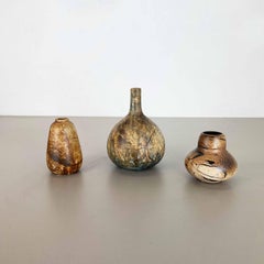 Juego de 3 objetos escultóricos de cerámica Studio Pottery Gerhard Liebenthron, Alemania, años 70