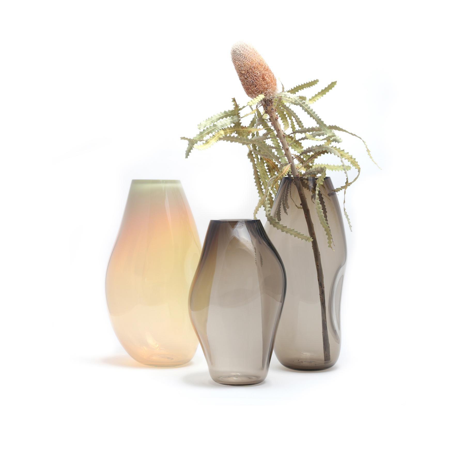 Set of 3 Supernova IV L/M/ L vases by Eloa
No UL listed 
Material: glass
Dimensions: D15 x W17 x H41 cm / D 15 x W 17 x H 36 cm.
Also available in different colours and dimensions.

Supernova is a collection of vases and bowls that, though they