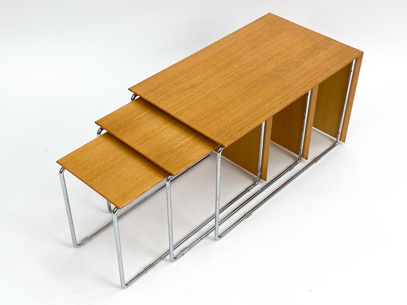 Set of (3) Swedish Mid-Century Marcel Breuer-Style Oak & Chrome Nesting Tables In Good Condition For Sale In Norwalk, CT
