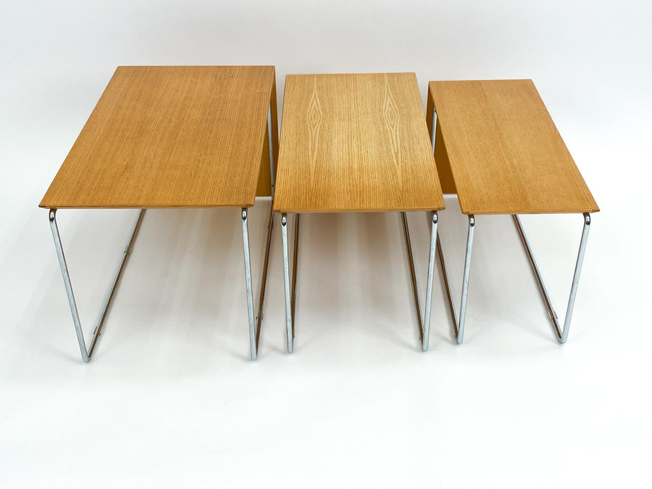Set of (3) Swedish Mid-Century Marcel Breuer-Style Oak & Chrome Nesting Tables For Sale 2