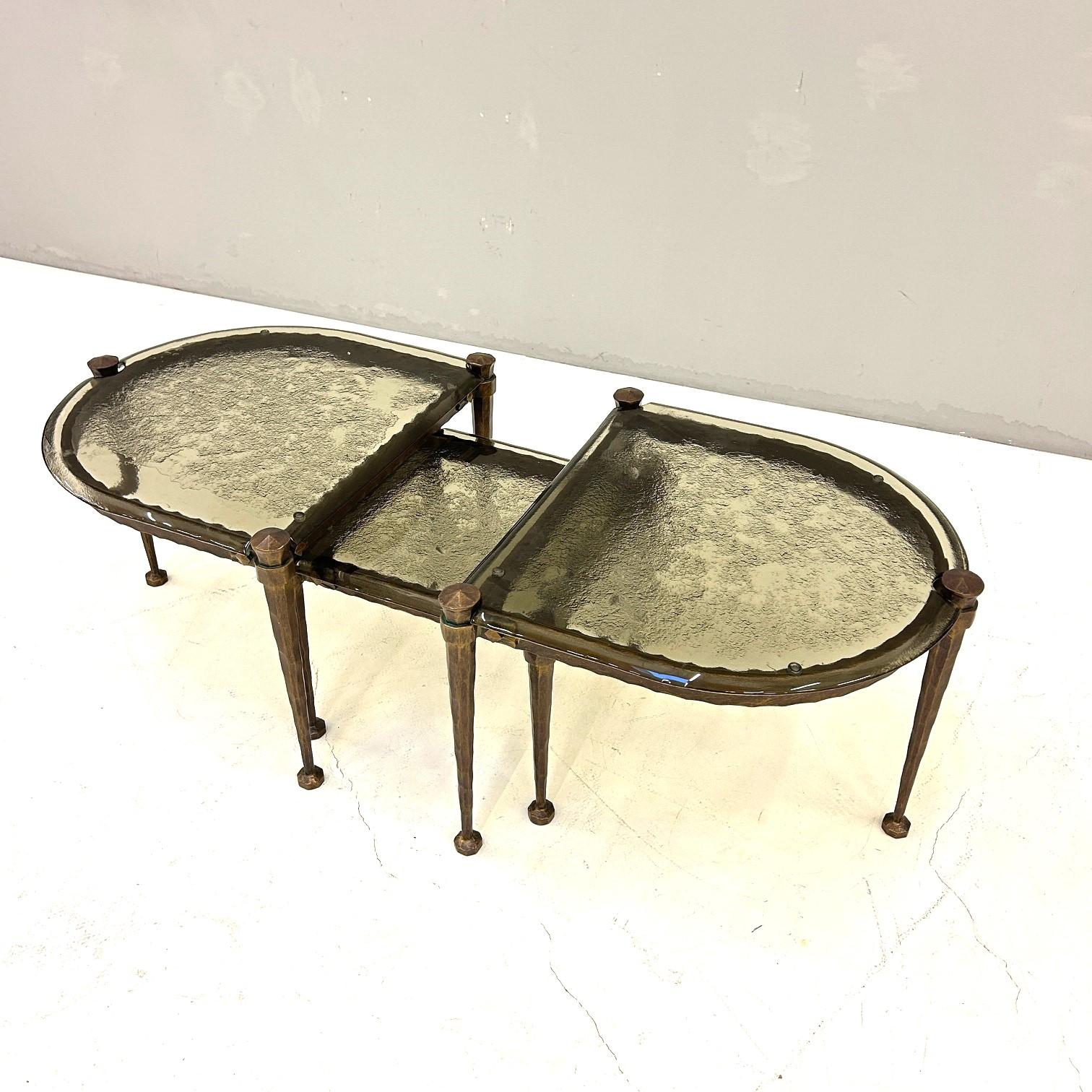 Moulage Set of 3 Tables en vente