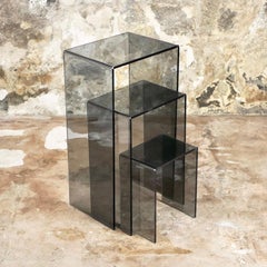 Satz von 3 hohen Stapeltischen aus geräuchertem Acryl, hergestellt in Italien, 1980er Jahre