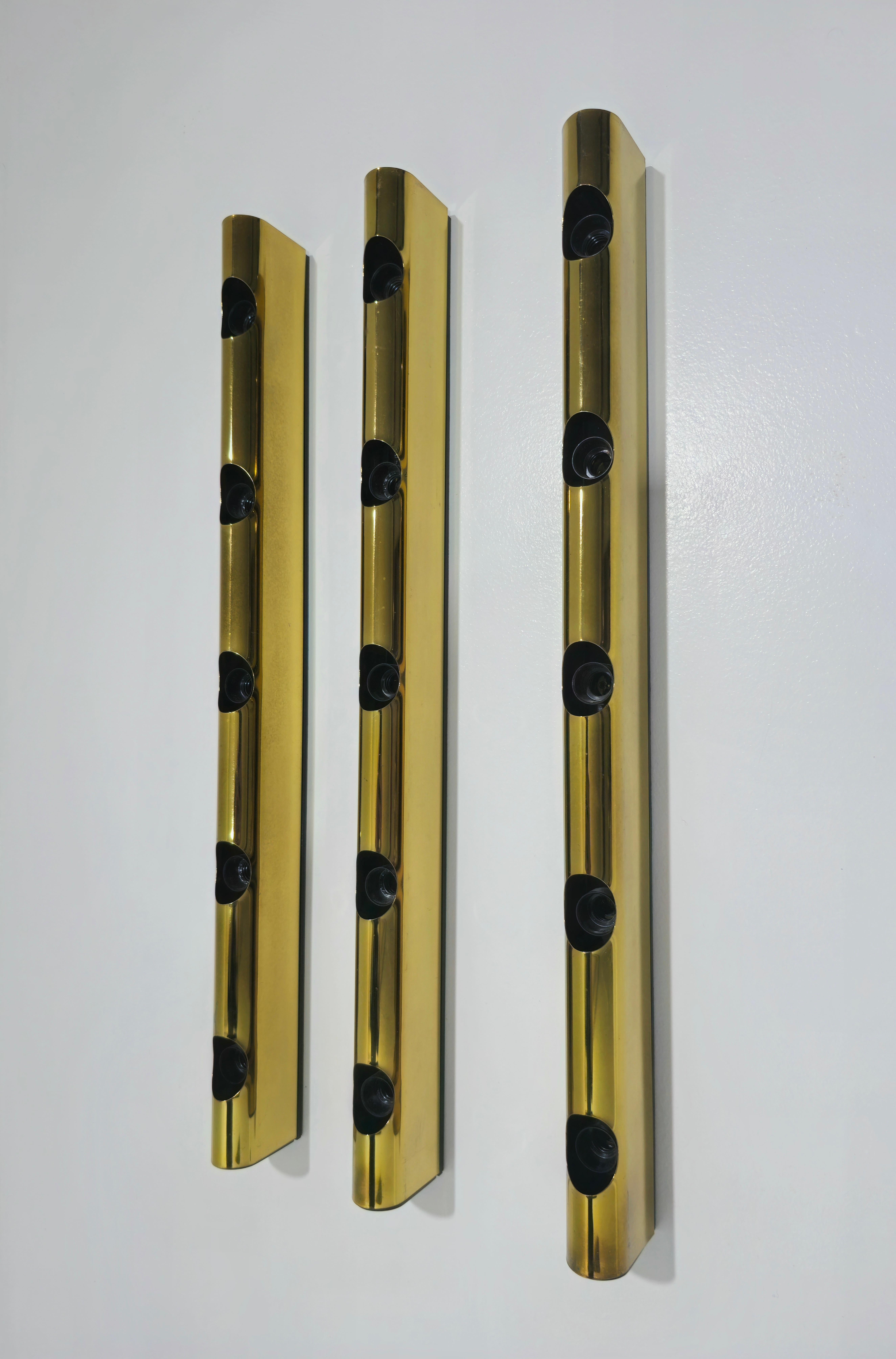 Italiano Set di 3 lampade da parete Targetti Sankey in alluminio design anni '70 Mid-Century Modern in vendita