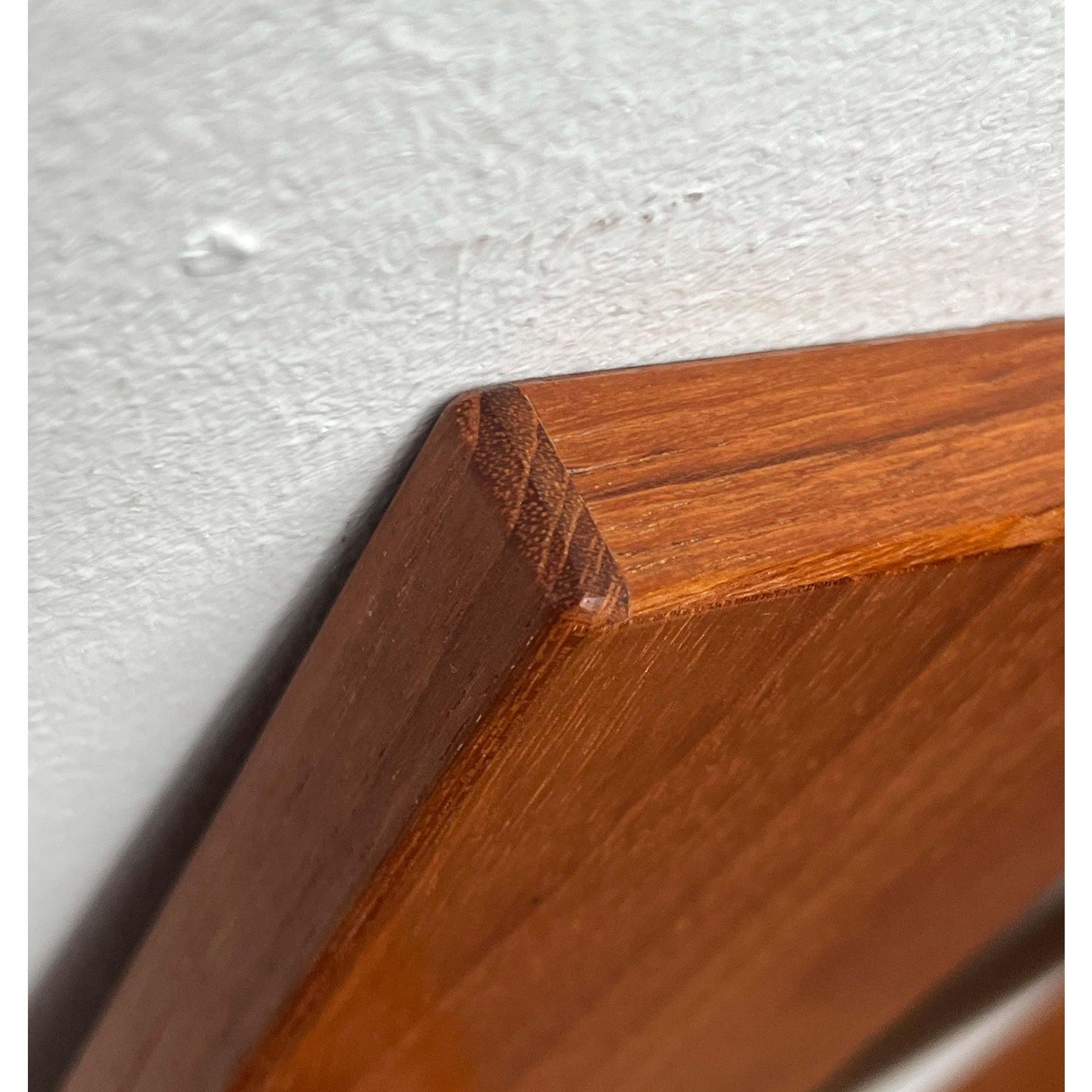 Set di 3 appendiabiti in teak di Aksel Kjersgaard per Odder Furniture, anni '60 in vendita 10