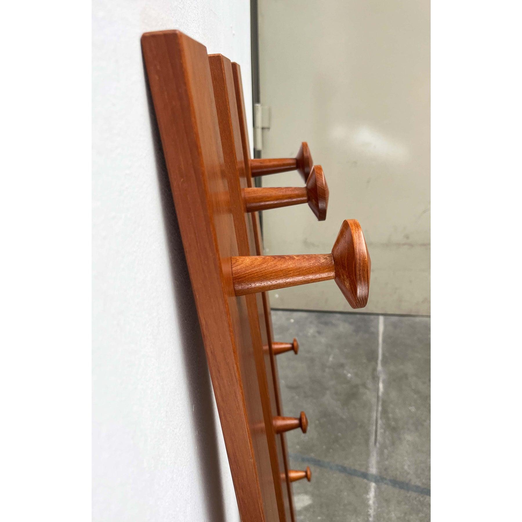 Teak Set di 3 appendiabiti in teak di Aksel Kjersgaard per Odder Furniture, anni '60 in vendita