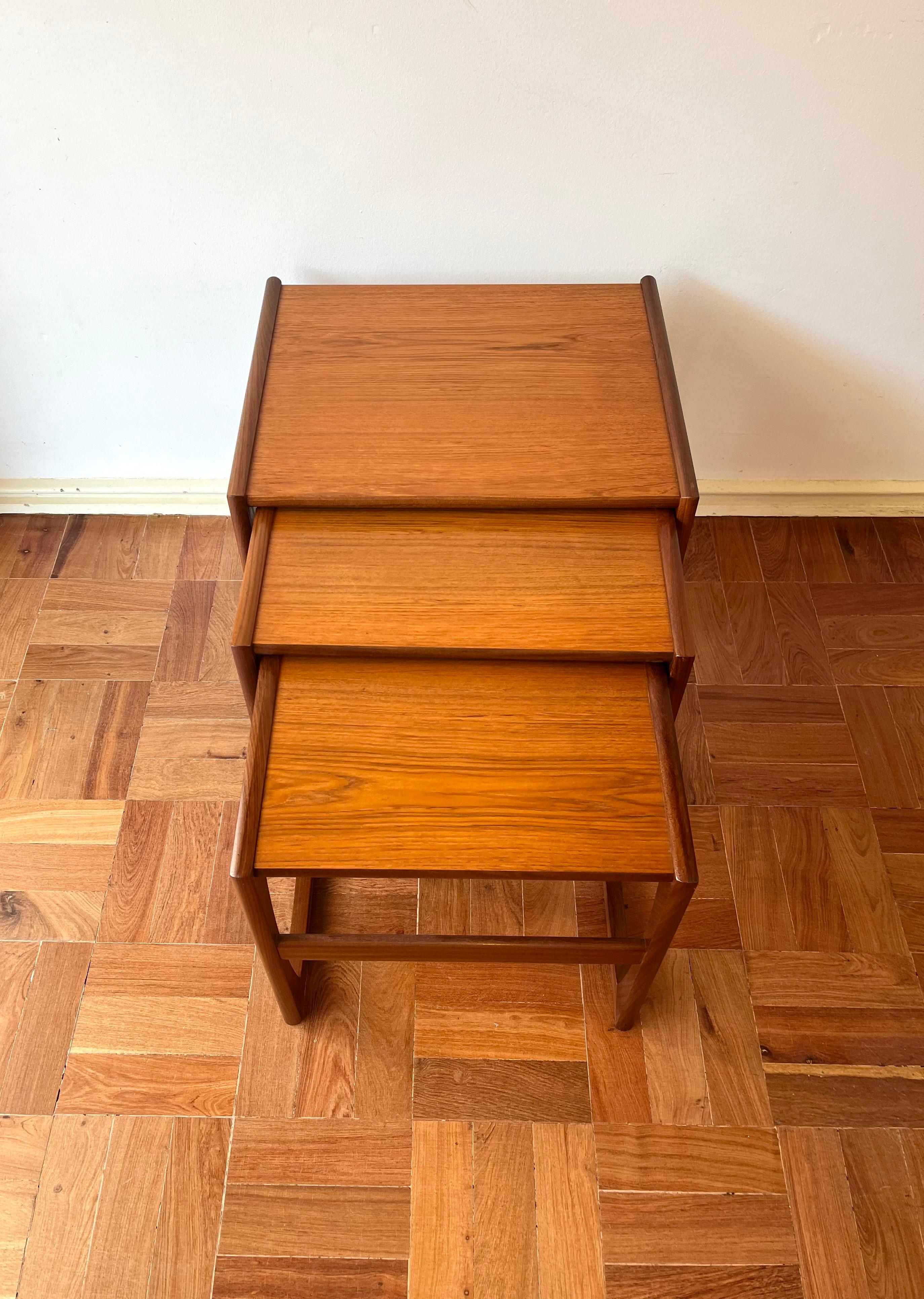 Teak set of 3 teak nesting table, G-Plan, 1960s For Sale