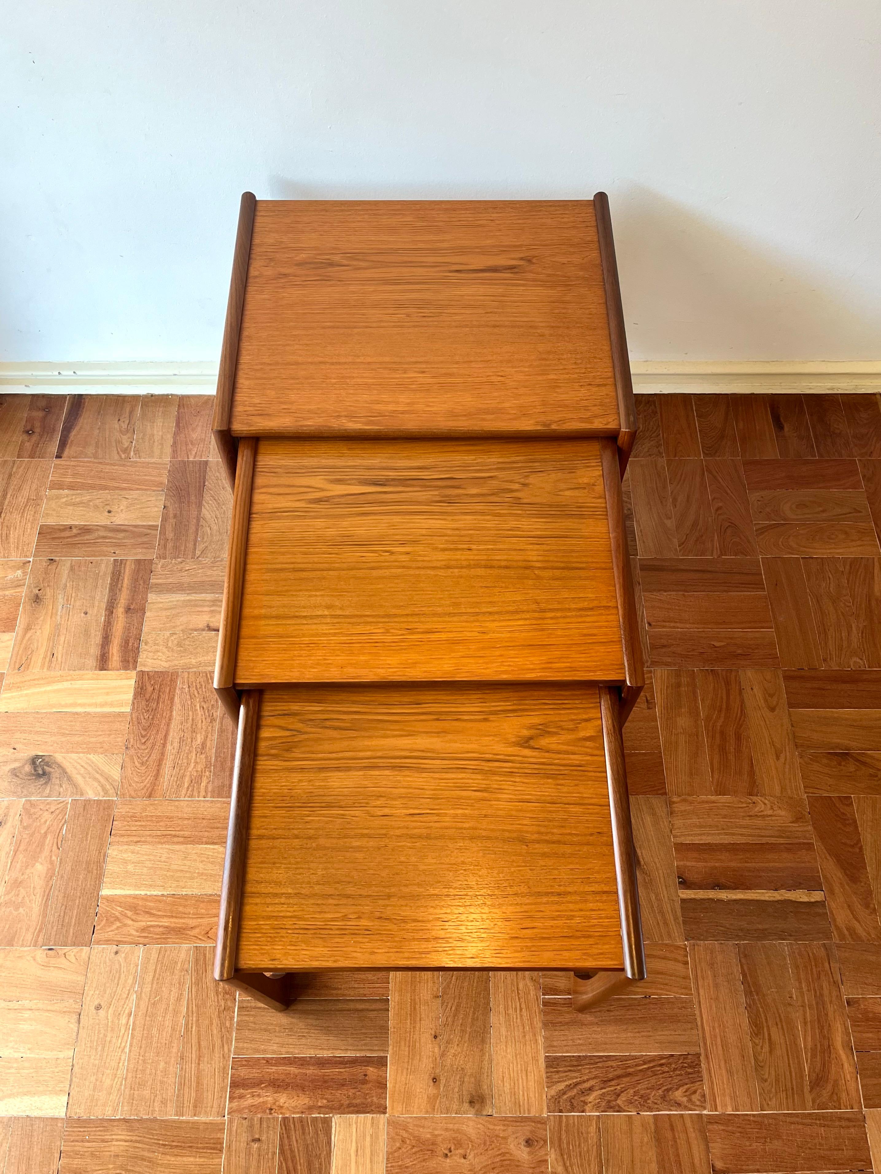 set of 3 teak nesting table, G-Plan, 1960s For Sale 2