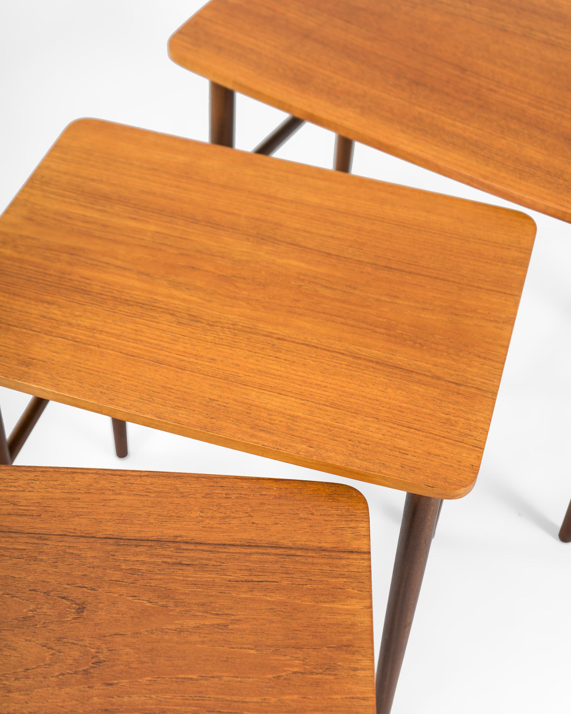 20th Century Set of 3 Teak Nesting Tables by Johannes Andersen for Silkeborg, Denmark, 1960's For Sale