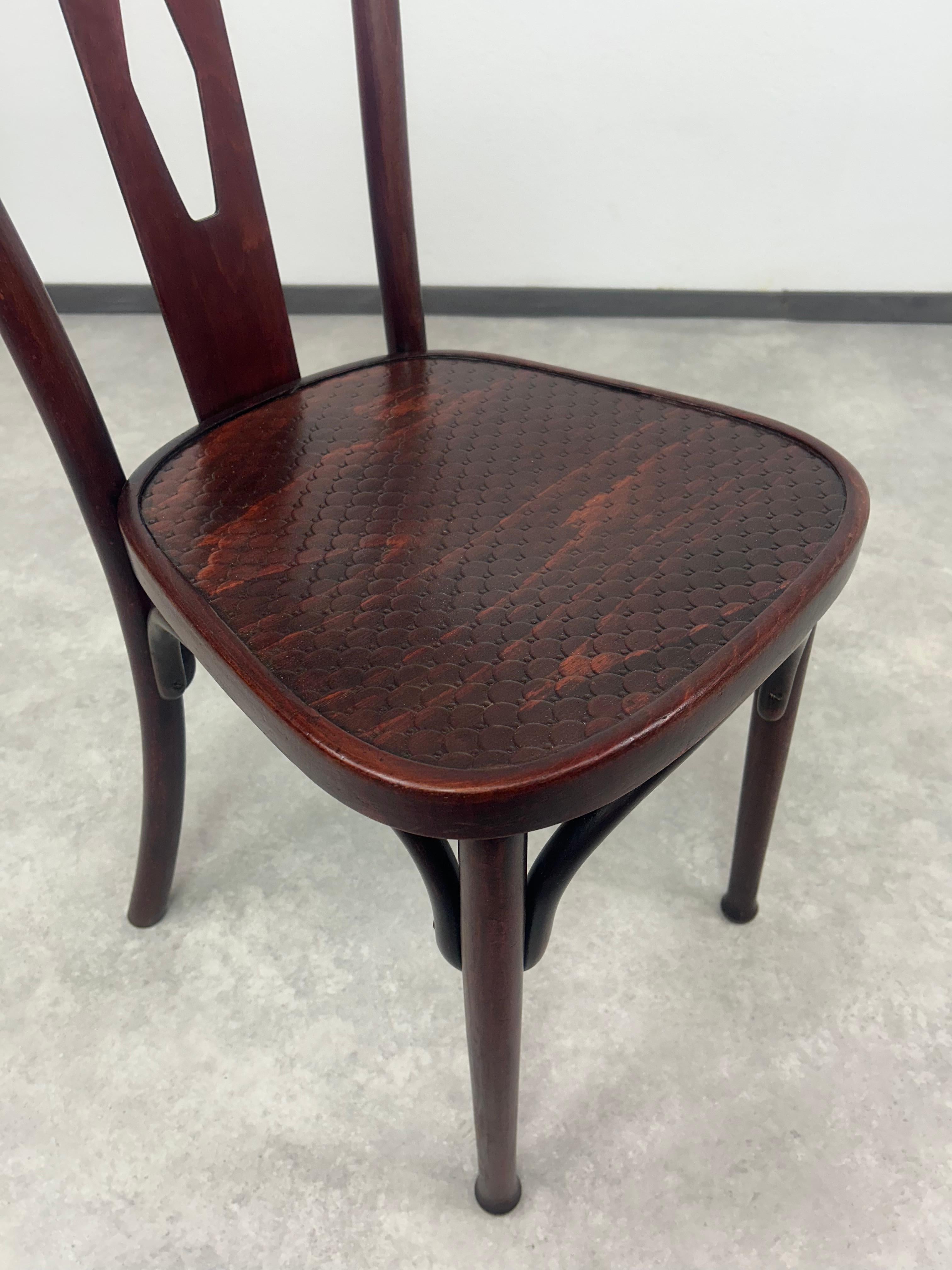Set di 3 sedie da pranzo Thonet n. 164 In condizioni ottime in vendita a Banská Štiavnica, SK