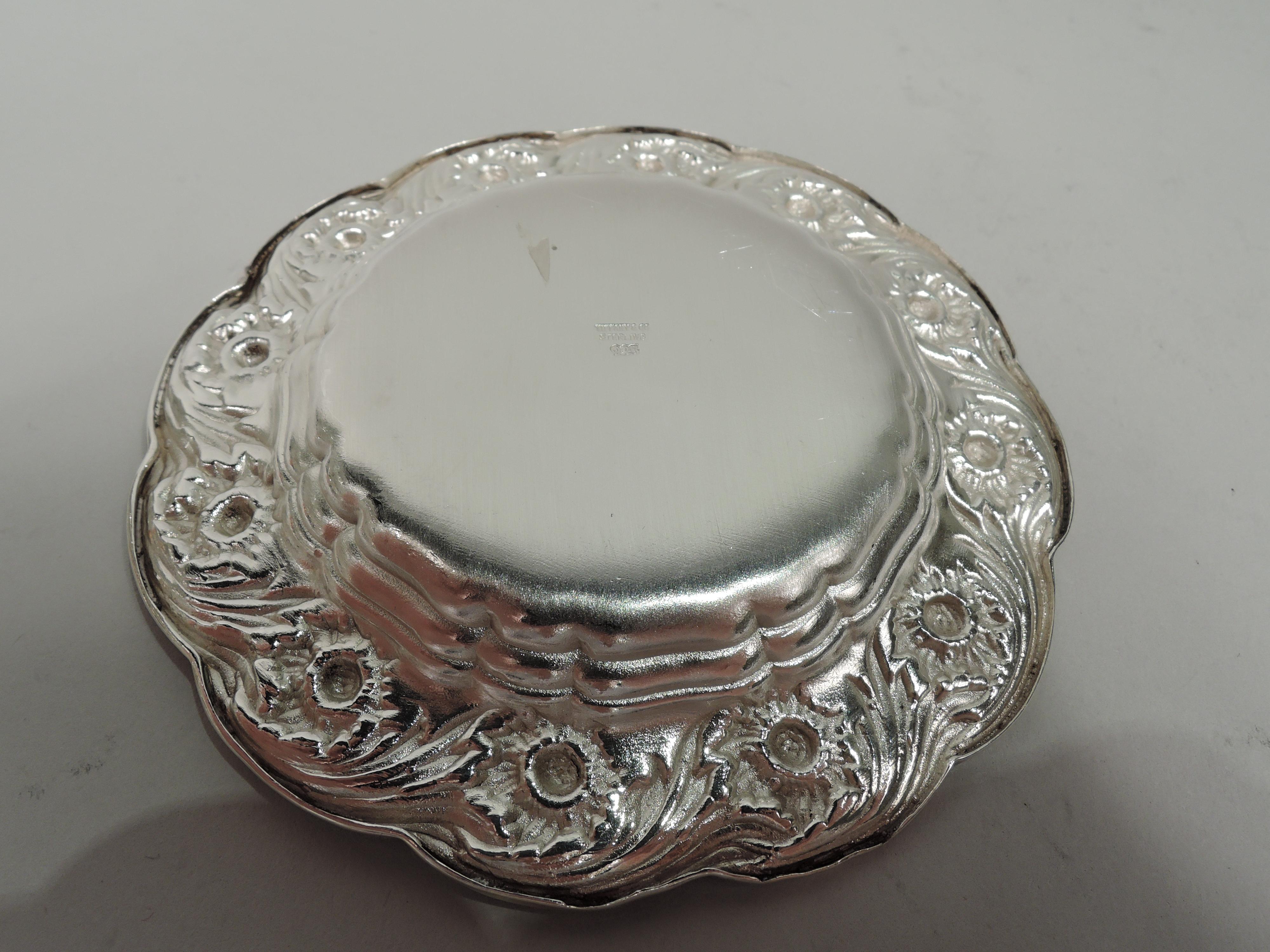 Set of 3 Tiffany Chrysanthemum Sterling Silver Butter Pats In Excellent Condition For Sale In New York, NY