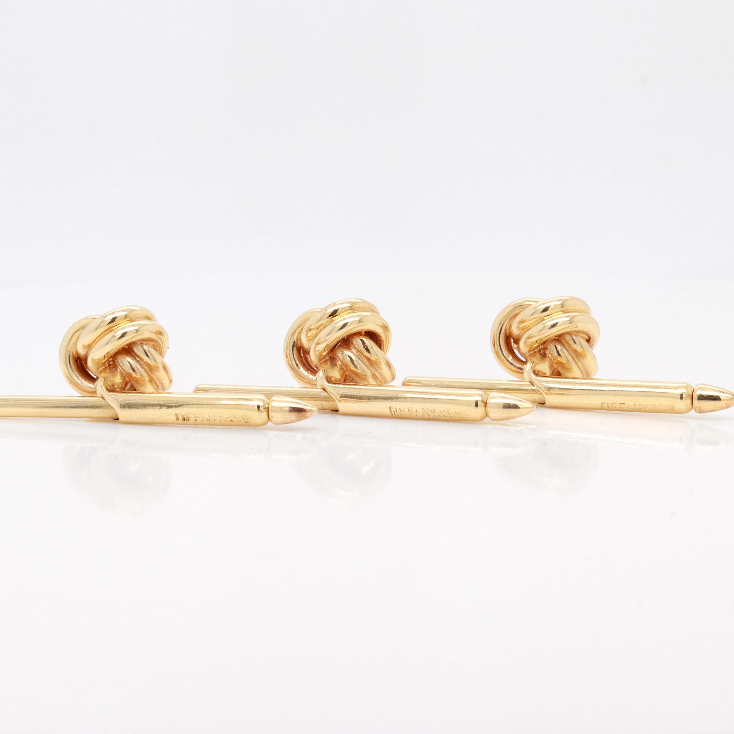 Set di 3 borchie o bottoni per camicia con doppio nodo di Tiffany & Co. in oro 14k in vendita 5