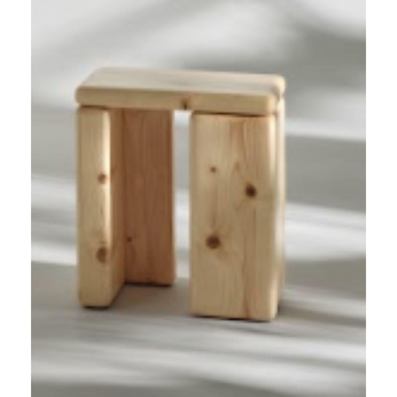 Set of 3 Timber Stools by Onno Adriaanse In New Condition For Sale In Geneve, CH