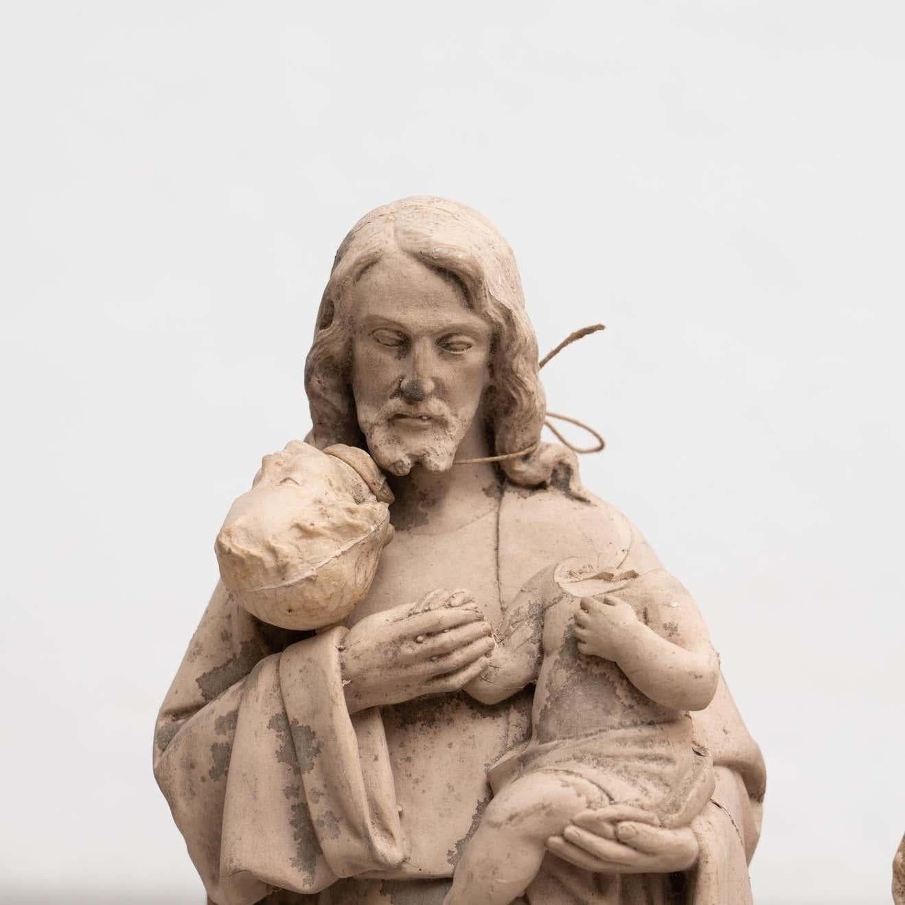 Ensemble de 3 figures religieuses traditionnelles en plâtre, artisanat catalane en vente 11