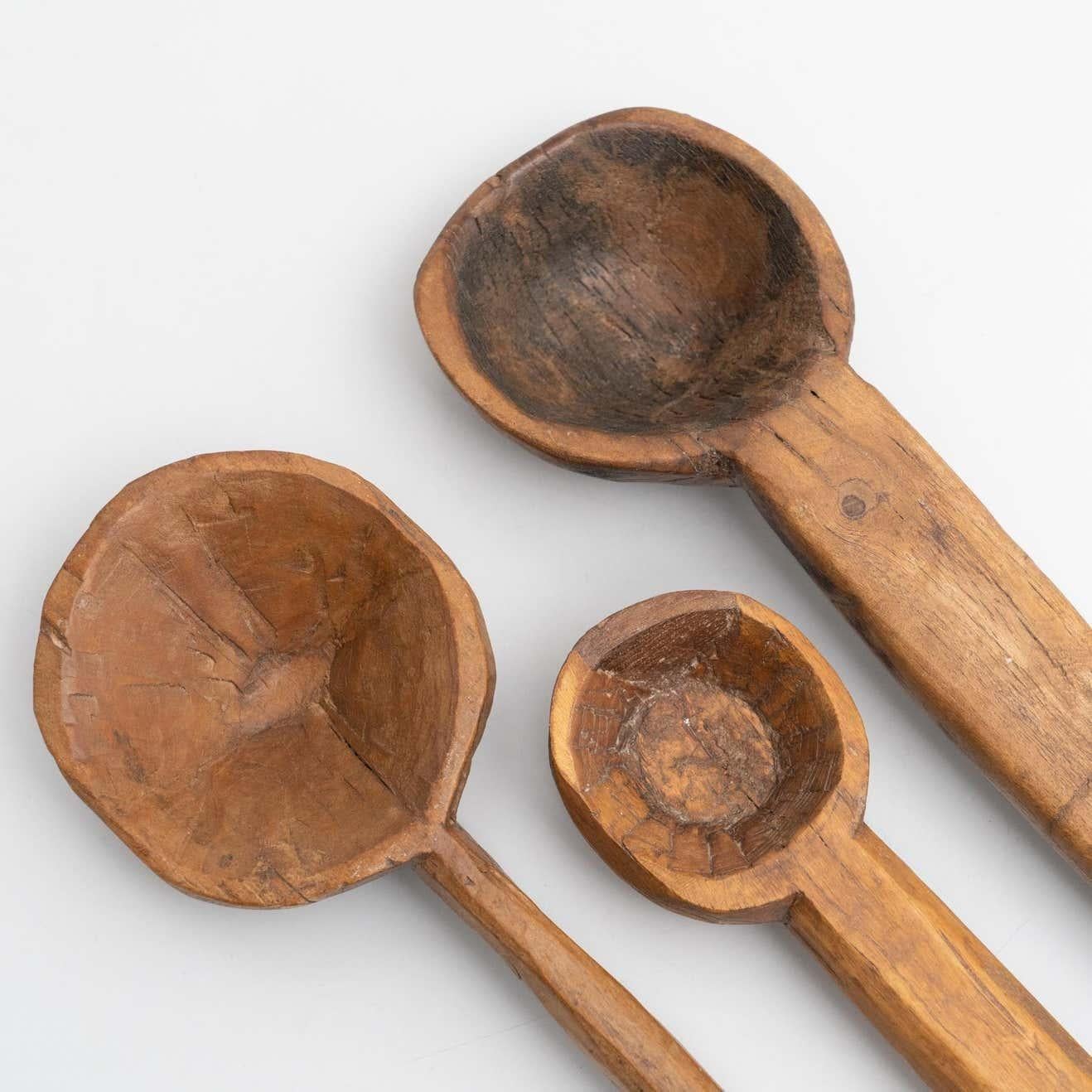 3er-Set traditioneller, rustikaler, primitiver, geschnitzter Holzlöffel 5