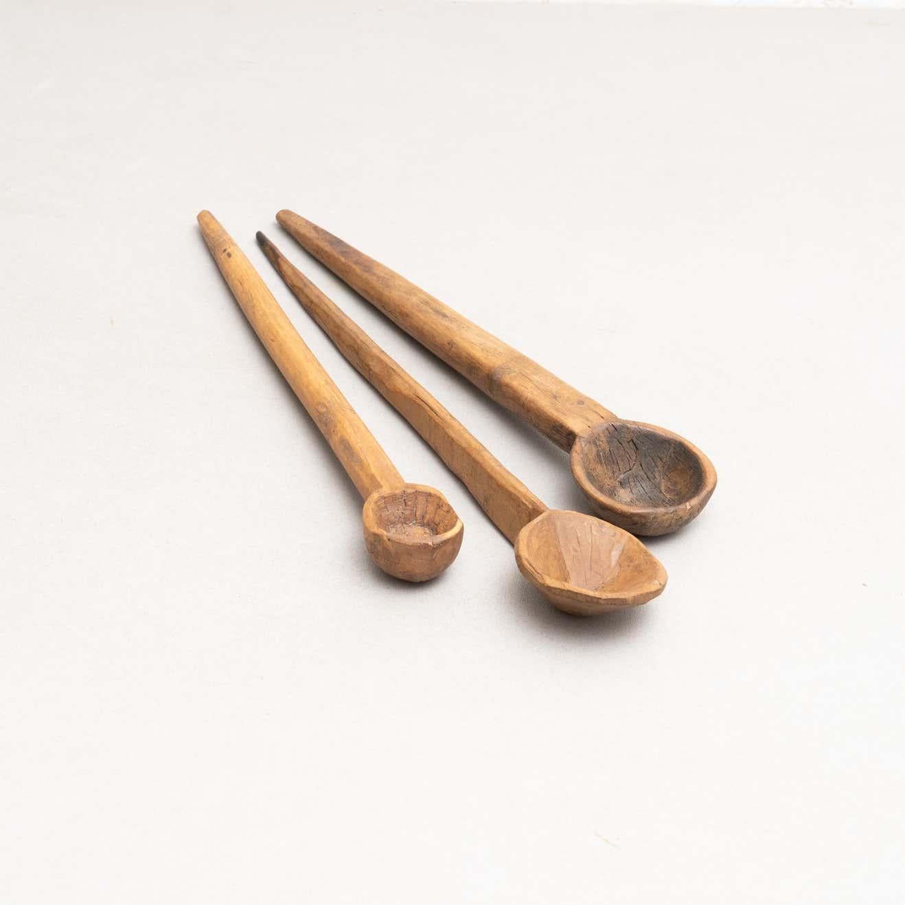 Mid-20th Century Set of 3 Traditional Wooden Rustic Primitive Carved Spoon For Sale