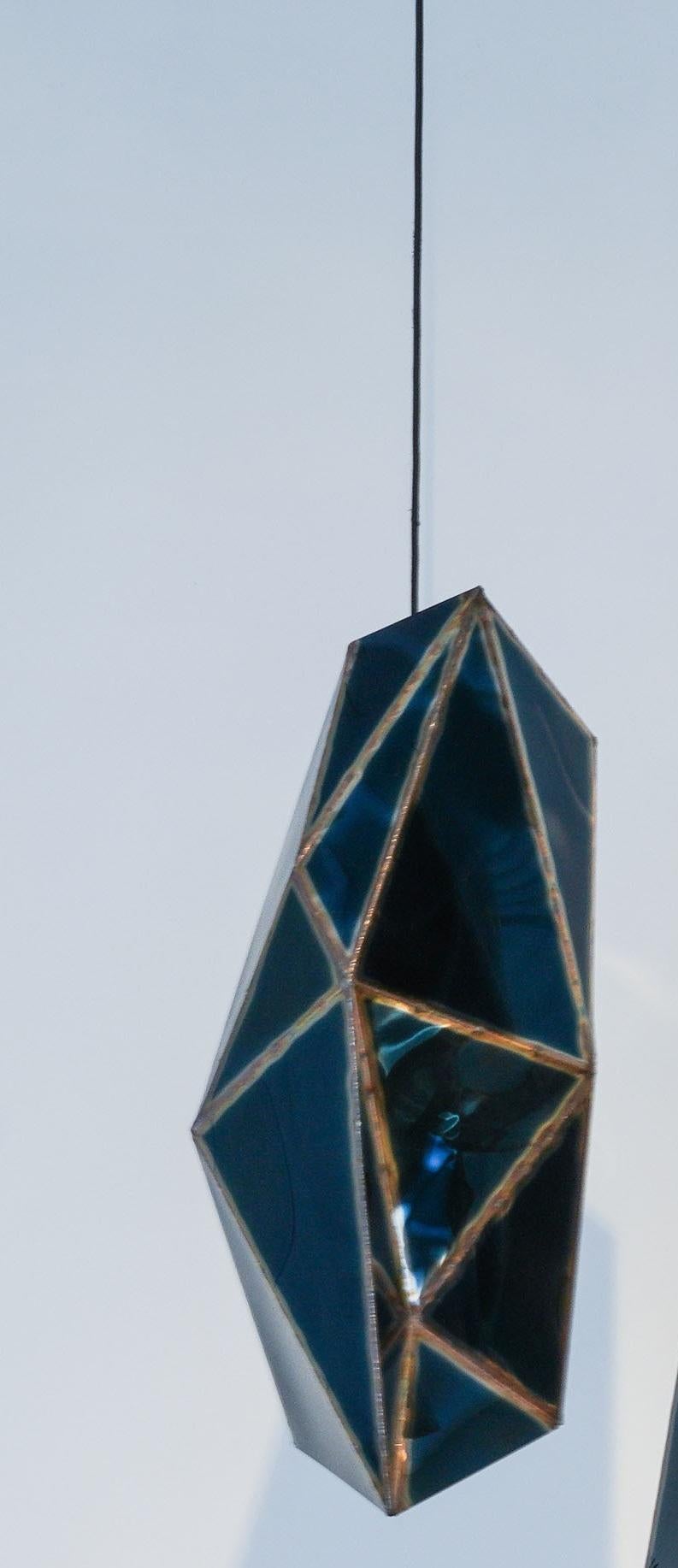 Britannique Lot de 3 lampes suspendues Traxler en acier poli miroir par Julian Mayor en vente
