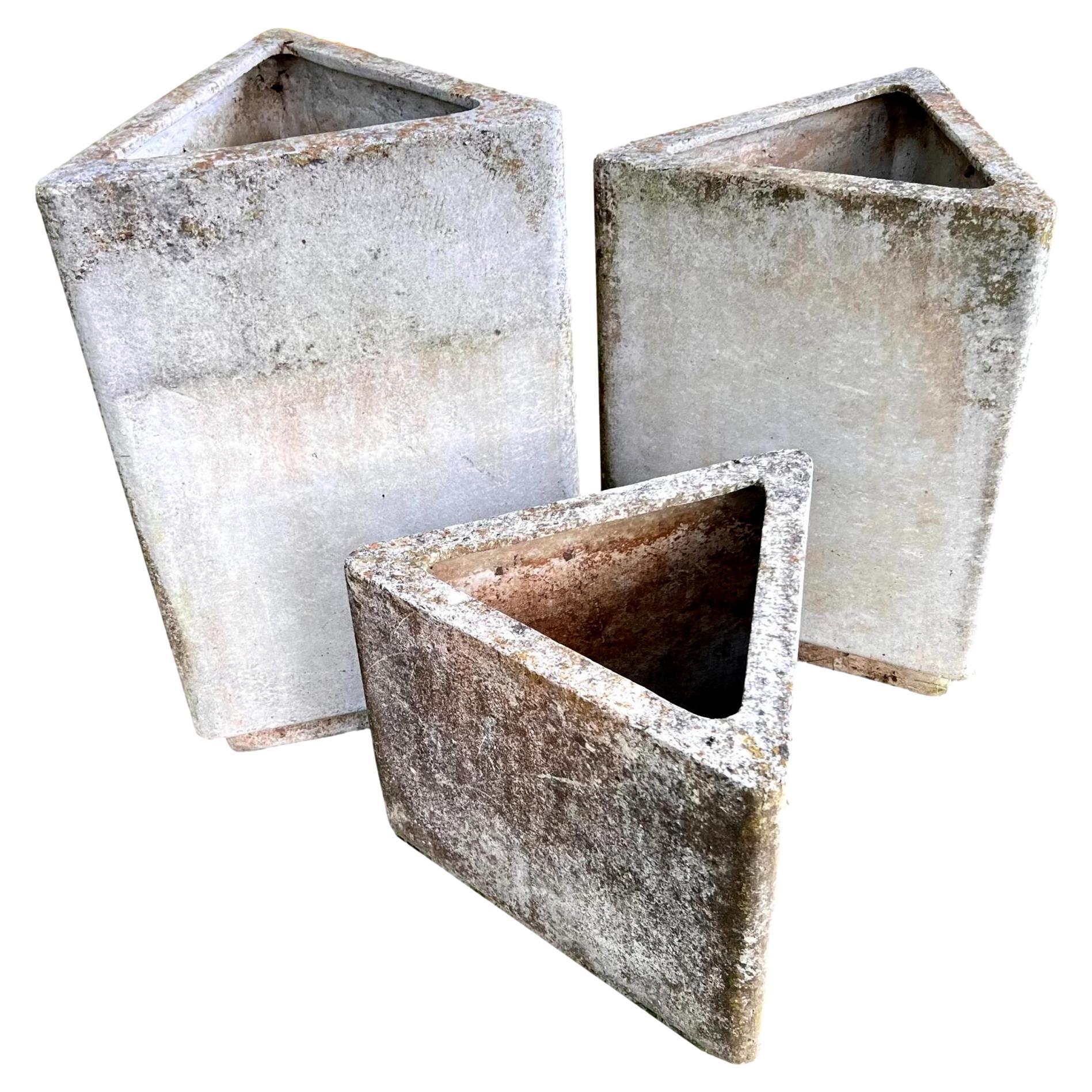 Set of 3 Triangular Planters by Willy Guhl, 1960s Switzerland For Sale