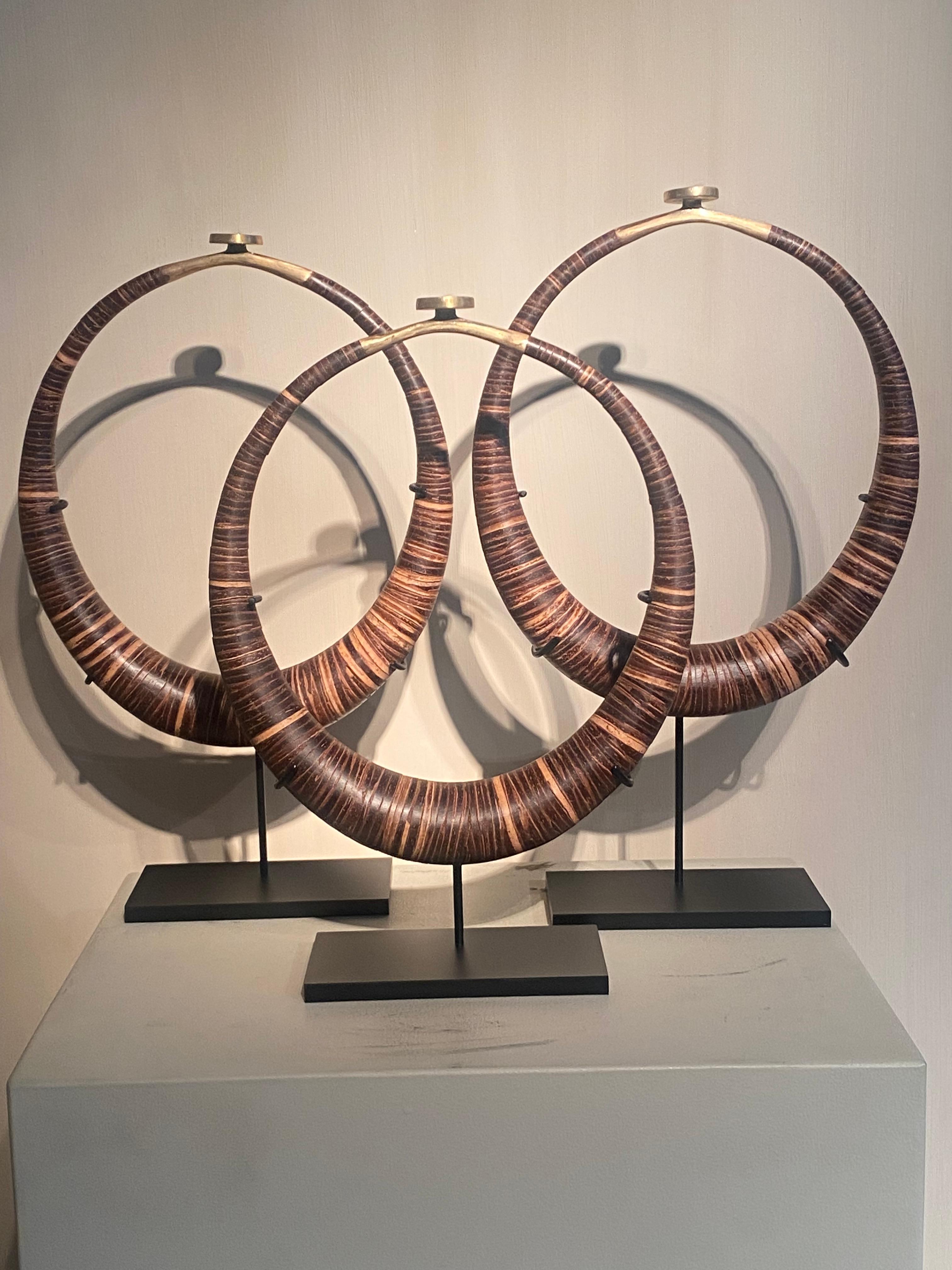 Noix de coco Ensemble de 3 colliers tribaux en vente