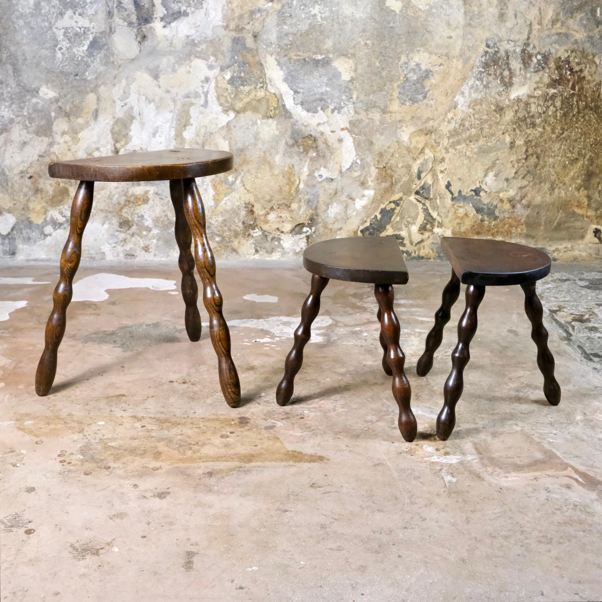 Turned Set of 3 tripod farmer stools from France, 1940s