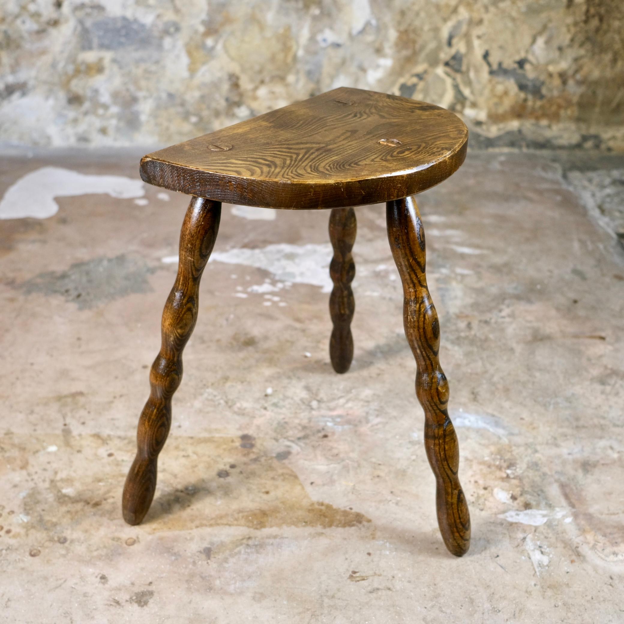 20th Century Set of 3 tripod farmer stools from France, 1940s