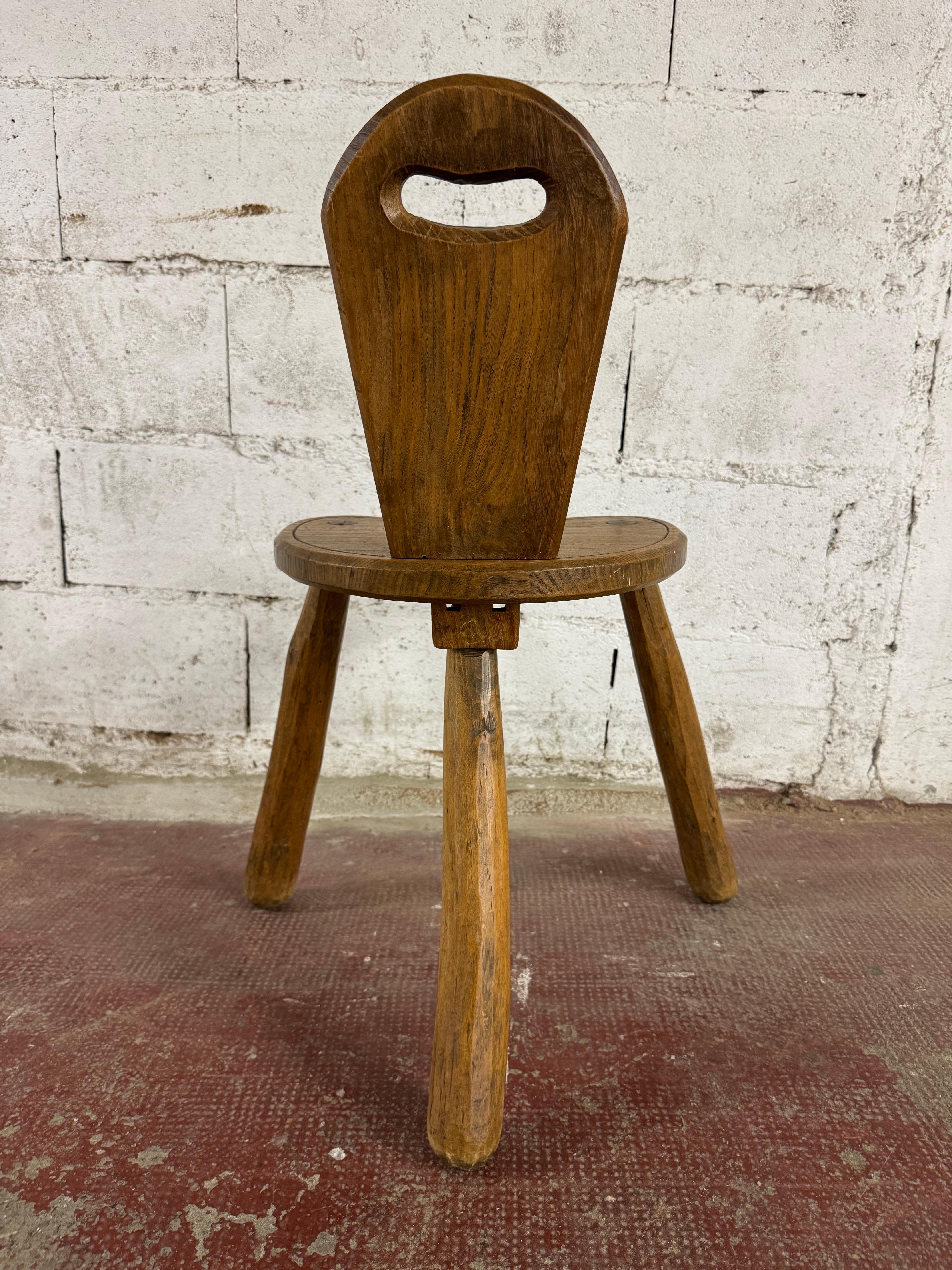 Moderne Ensemble de 3 chaises tripodes attribuées à Marolles en vente
