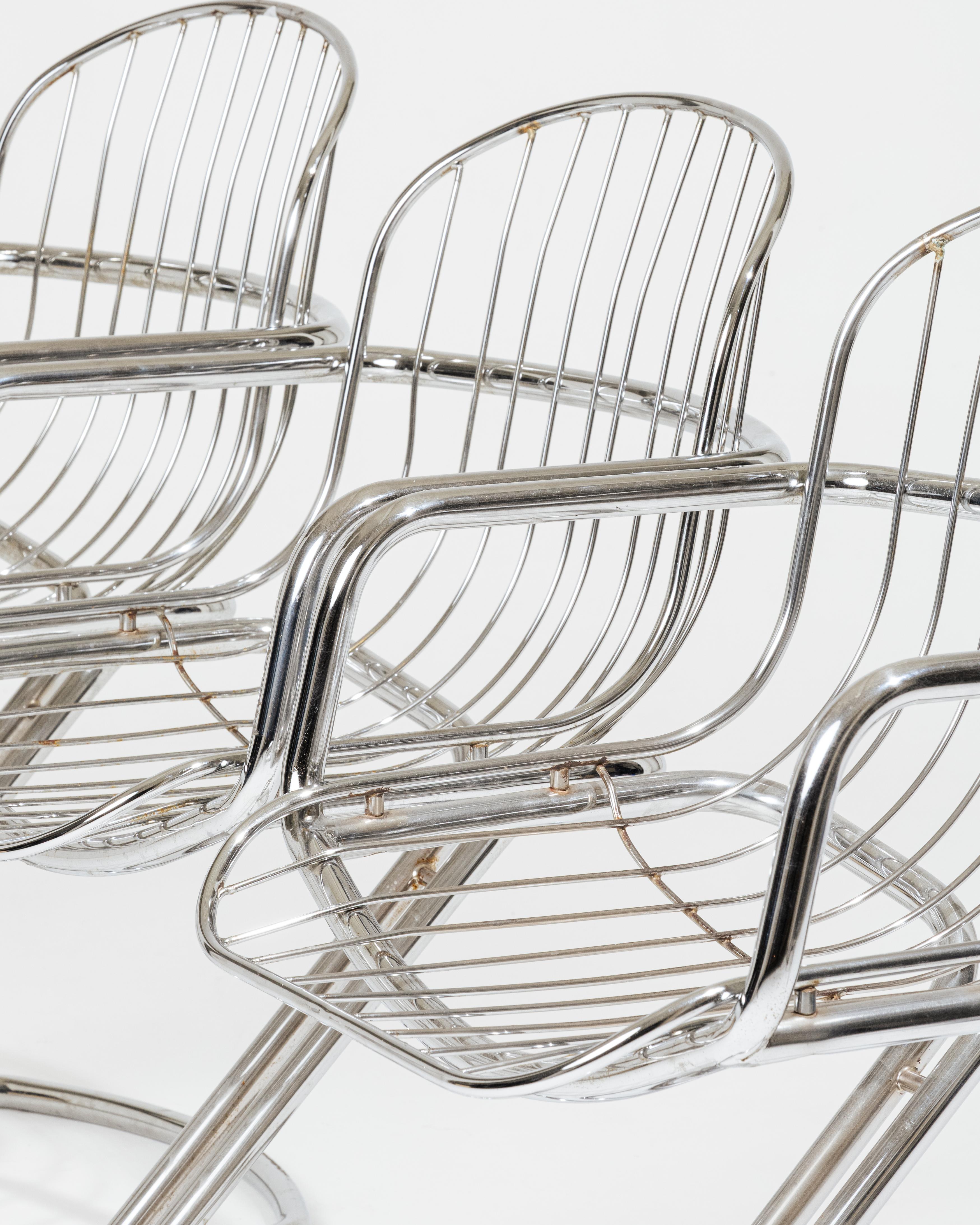 Set of 3 tubular chrome chairs, 1970s For Sale 7