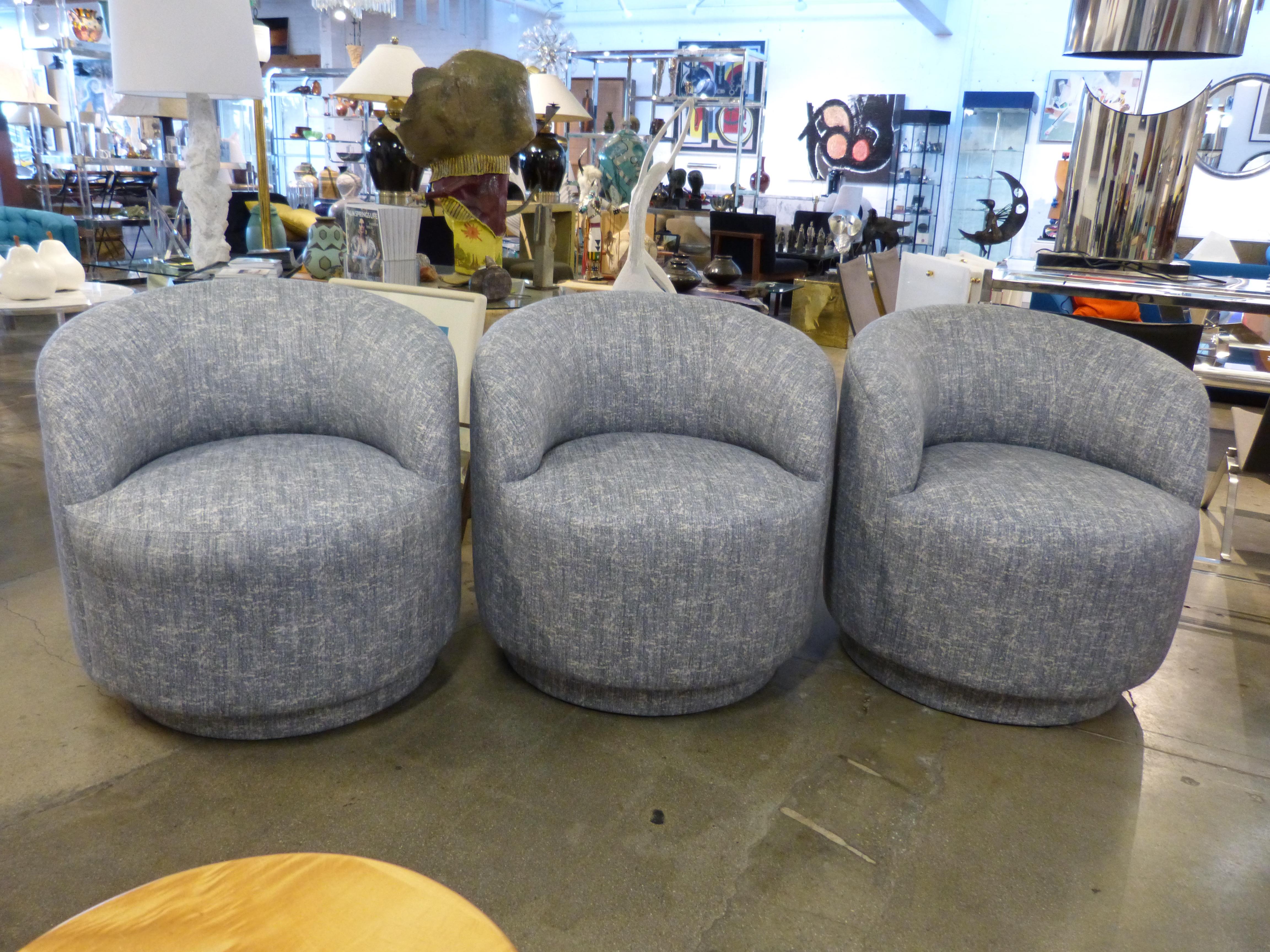 Machine-Made Set of 3 Upholstered Chairs on Platforms