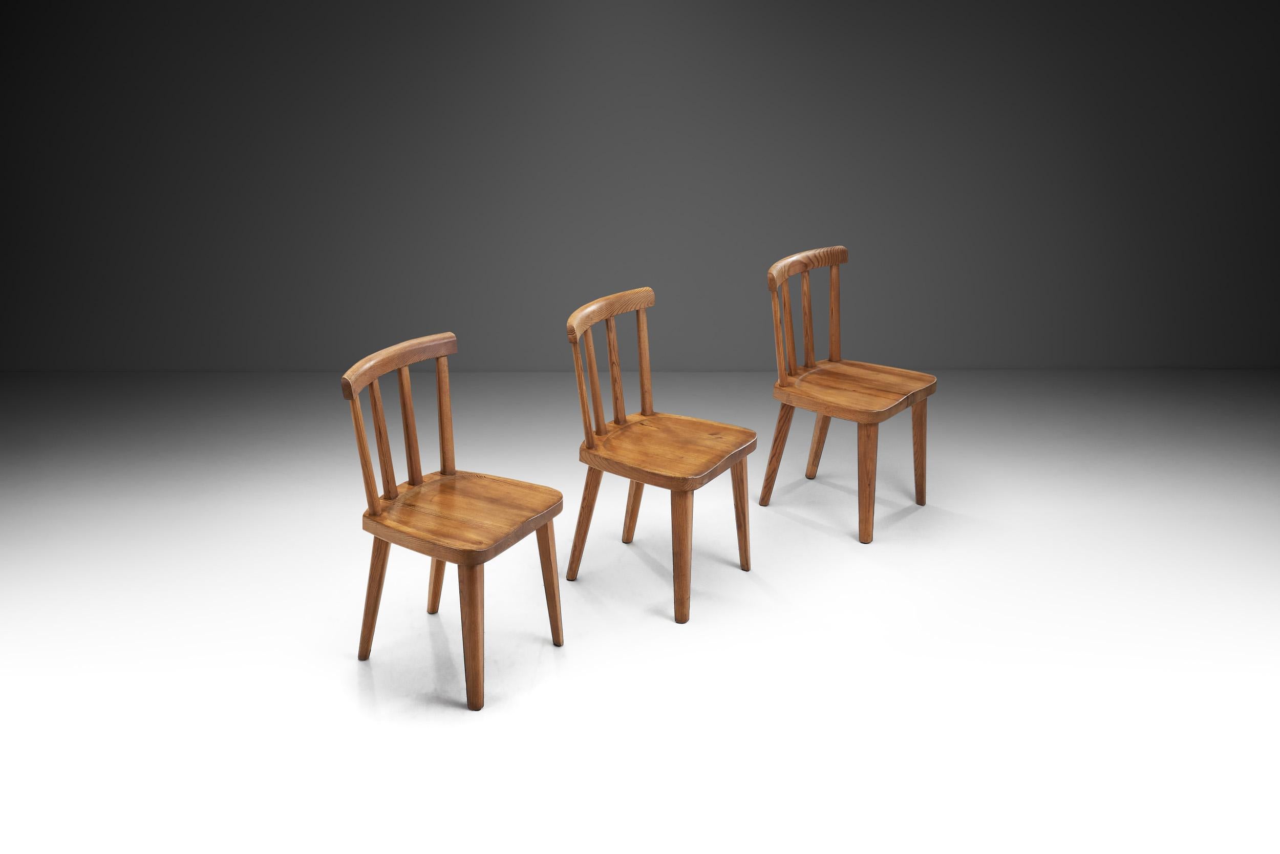 Scandinave moderne Ensemble de 3 chaises 