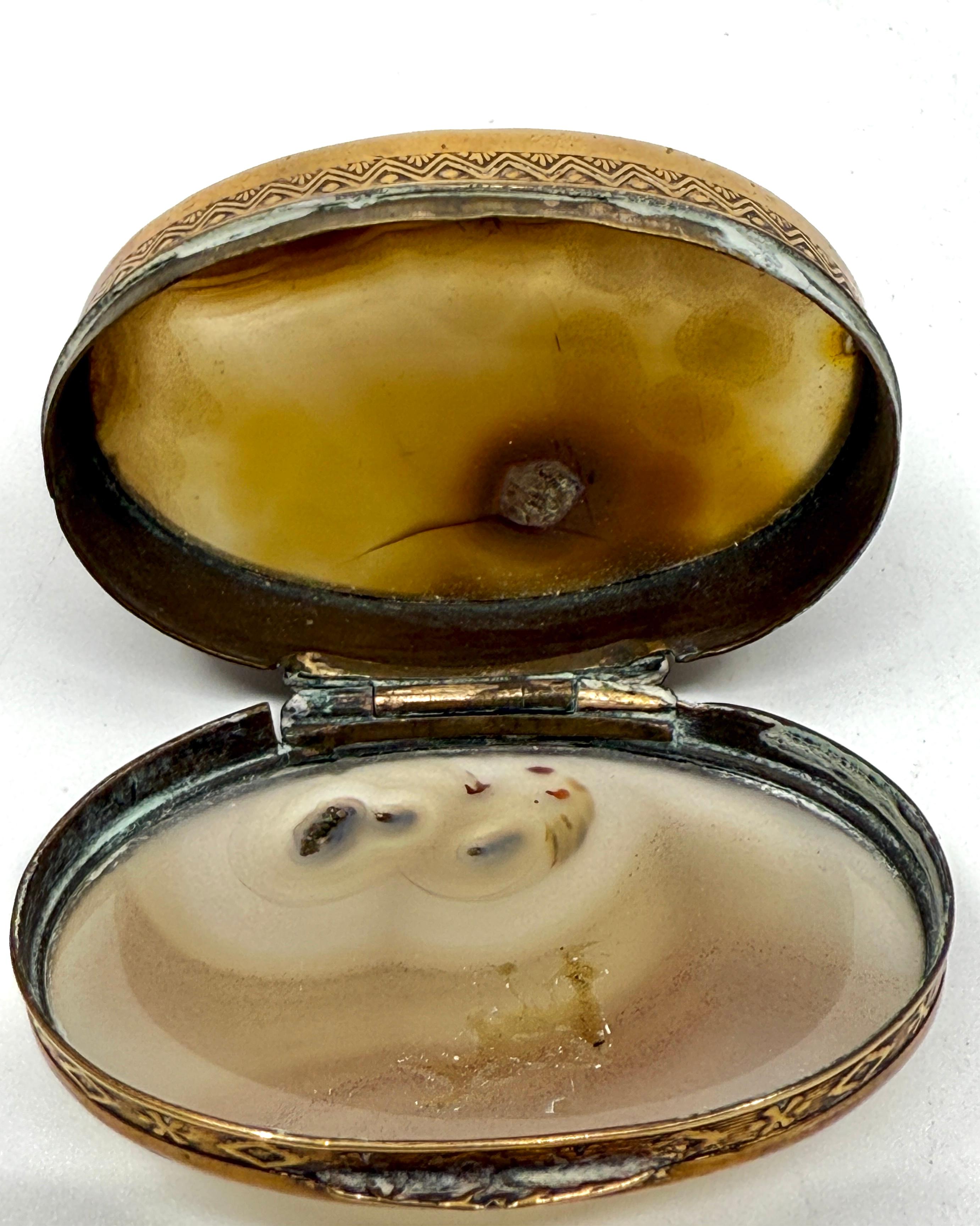 Ensemble de 3 tabatières ou boîtes à bibelots victoriennes en laiton et agate en vente 6