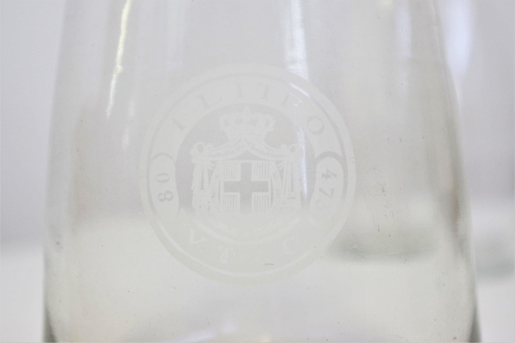 Verre Ensemble de 3 pichets en verre des années 1950 - Transparence intemporelle en vente
