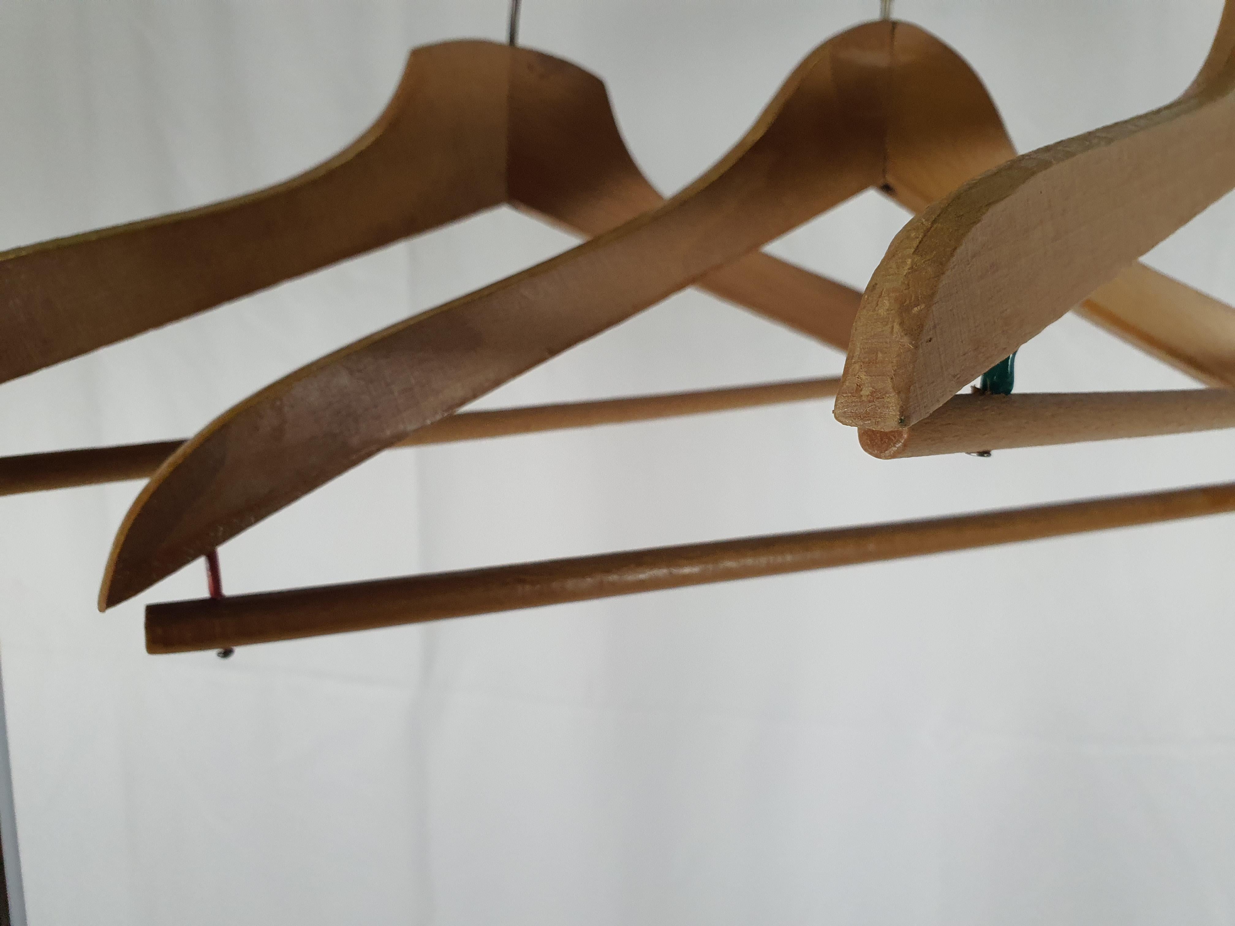Set of 3 Vintage 1950s Hangers for Clothes In Good Condition For Sale In Premariacco, IT