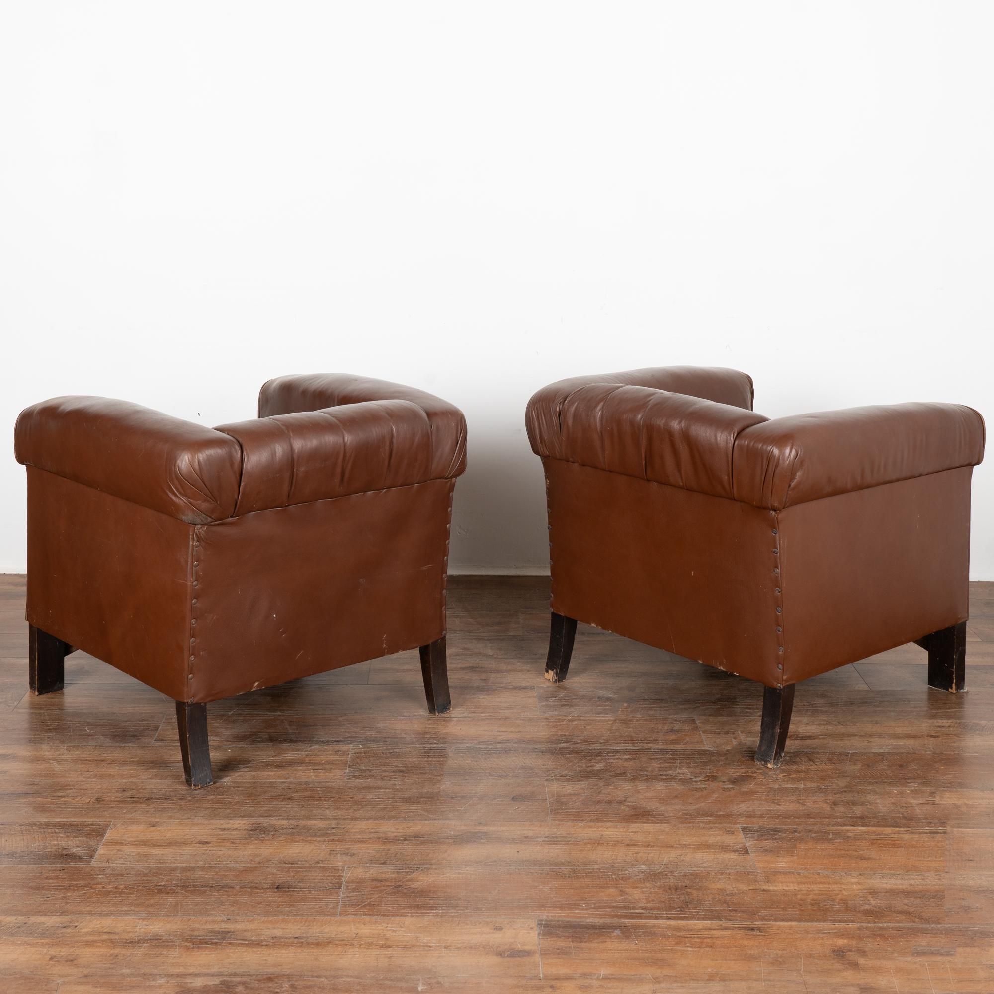 Set of 3, Vintage Brown Leather Sofa and Pair of Club Chairs, Denmark circa 1960 For Sale 7