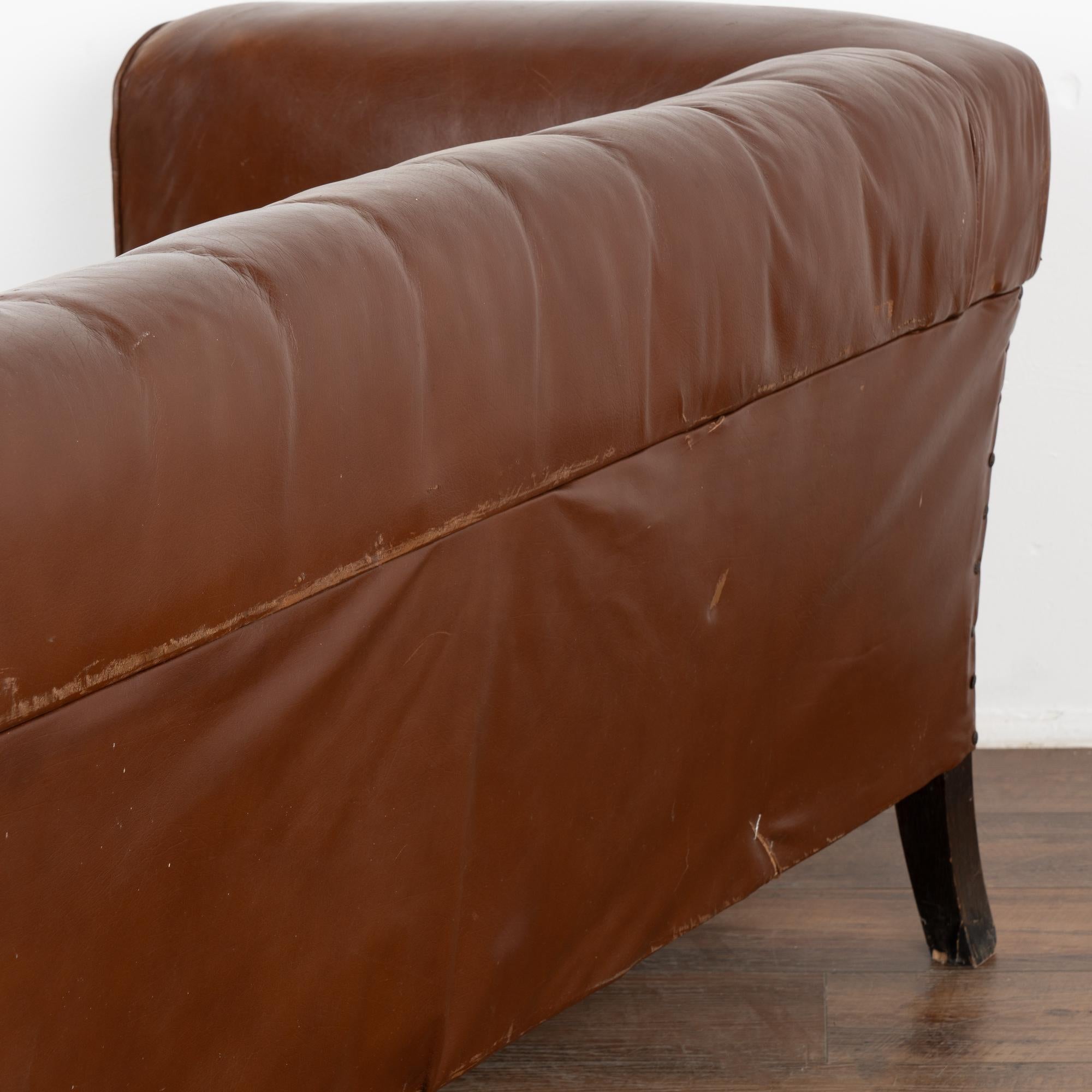 Set of 3, Vintage Brown Leather Sofa and Pair of Club Chairs, Denmark circa 1960 For Sale 2