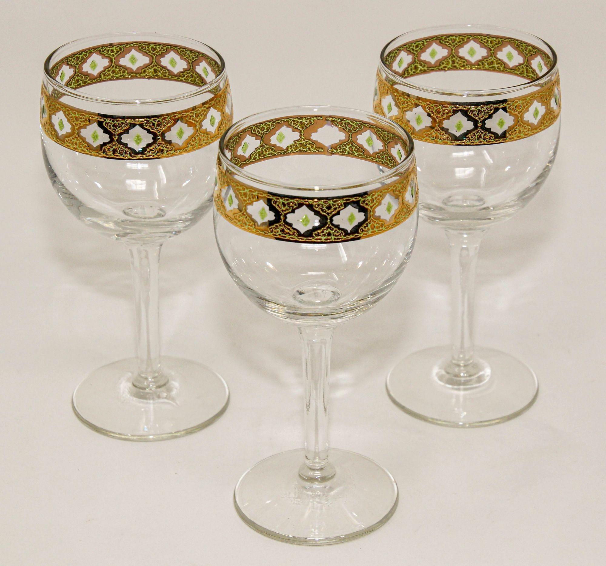 Set of 3 Vintage Culver Ltd Tyrol 22k Gold Rim Banding Wine Glasses For Sale 3