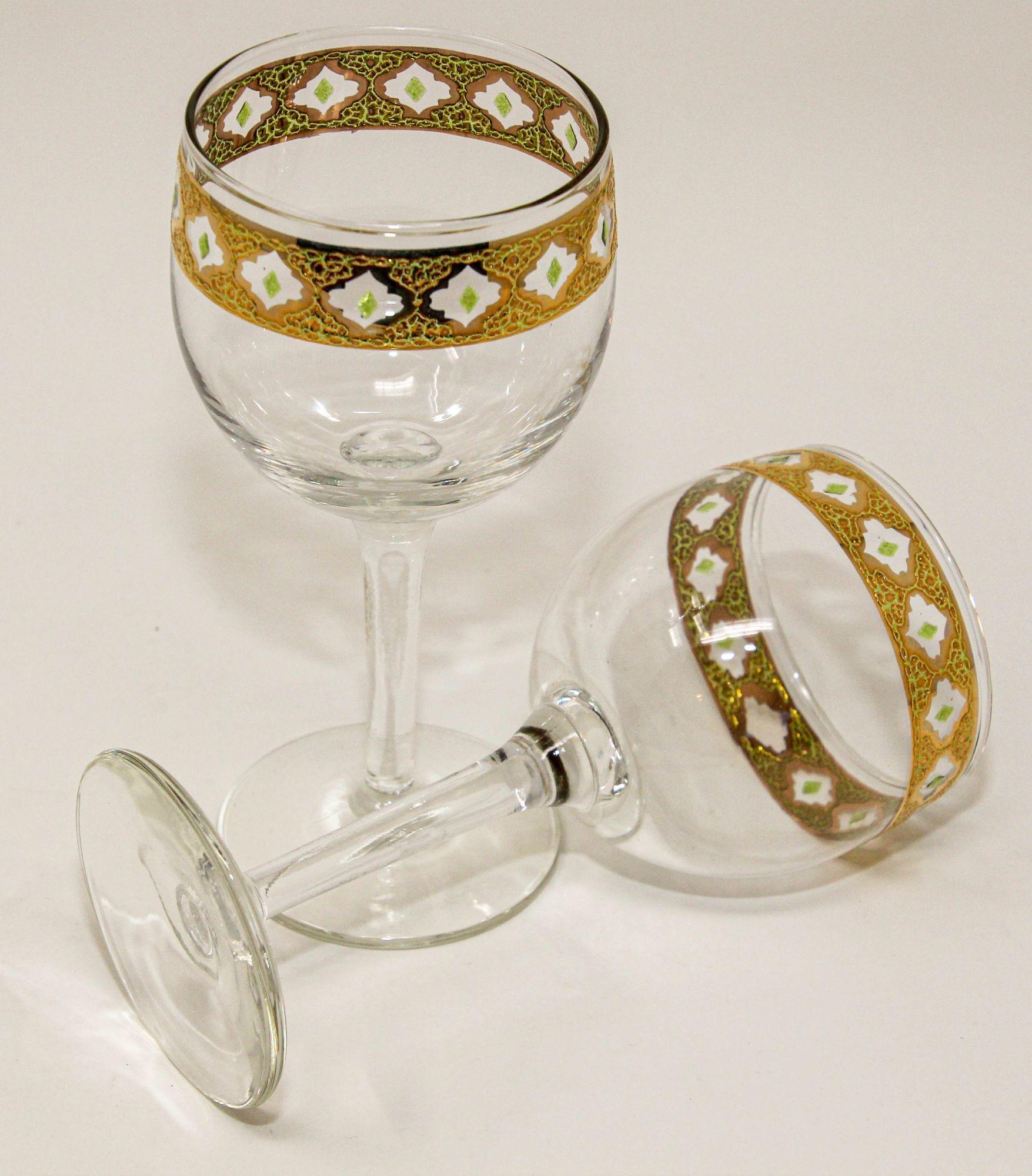 Set of 3 Vintage Culver Ltd Tyrol 22k Gold Rim Banding Wine Glasses In Good Condition For Sale In North Hollywood, CA