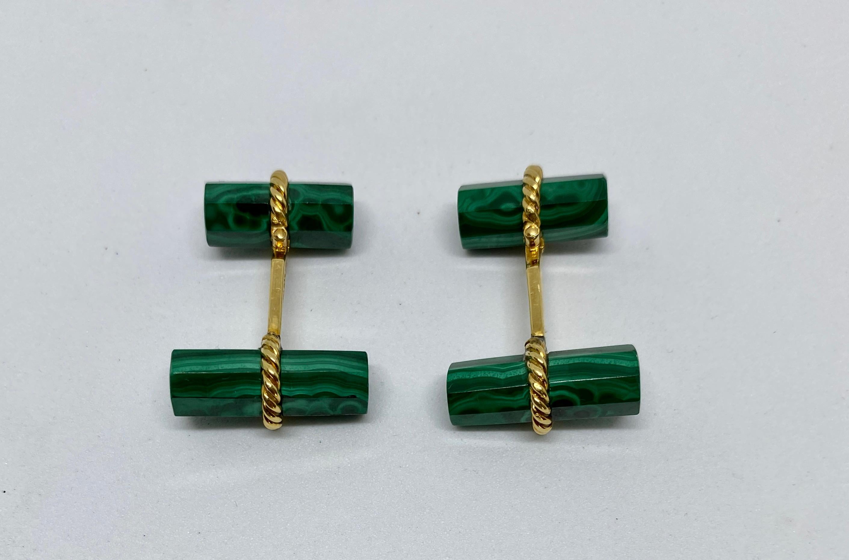 Contemporary Set of 3 Vintage David Webb Cufflinks in Malachite, Lapis and 18K Yellow Gold For Sale