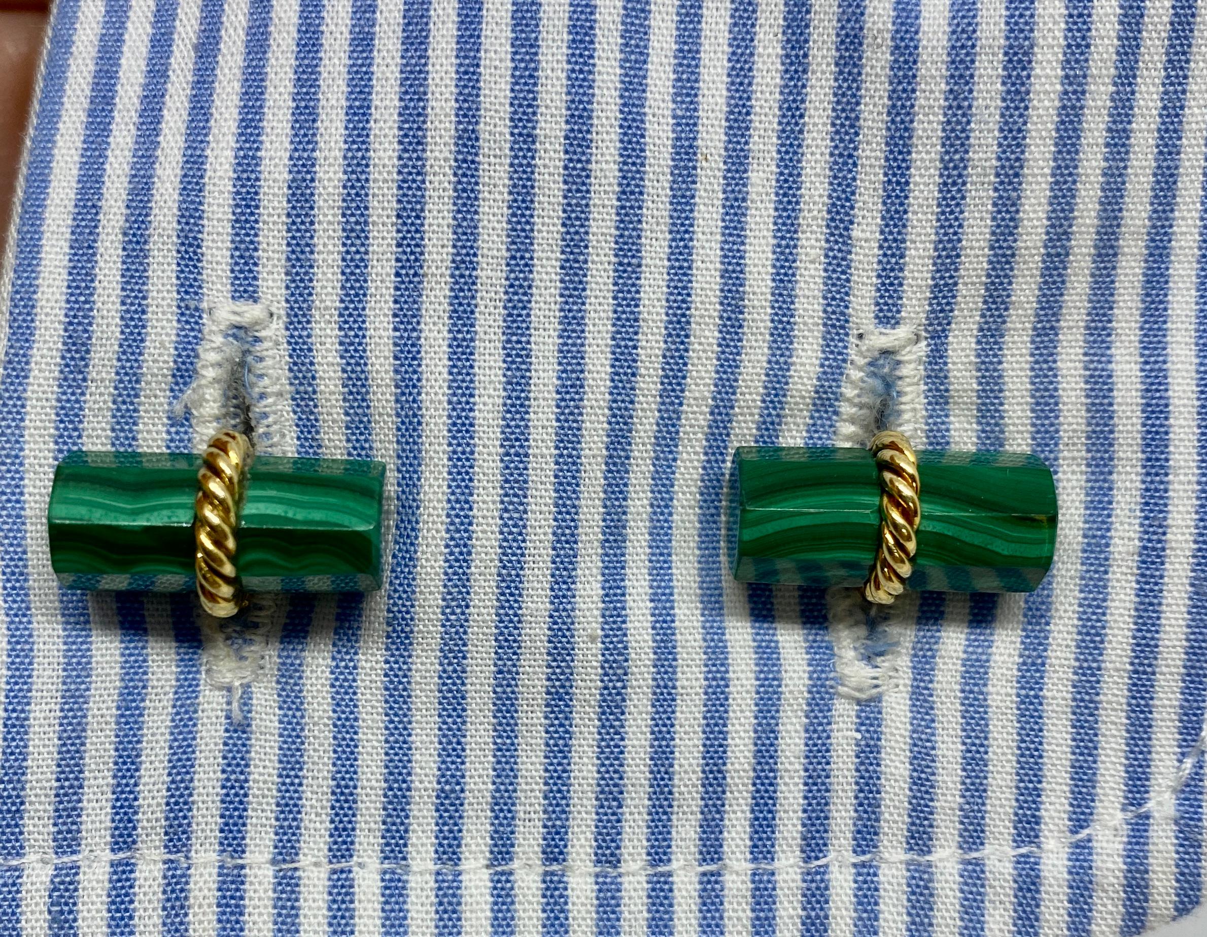 Set of 3 Vintage David Webb Cufflinks in Malachite, Lapis and 18K Yellow Gold For Sale 1