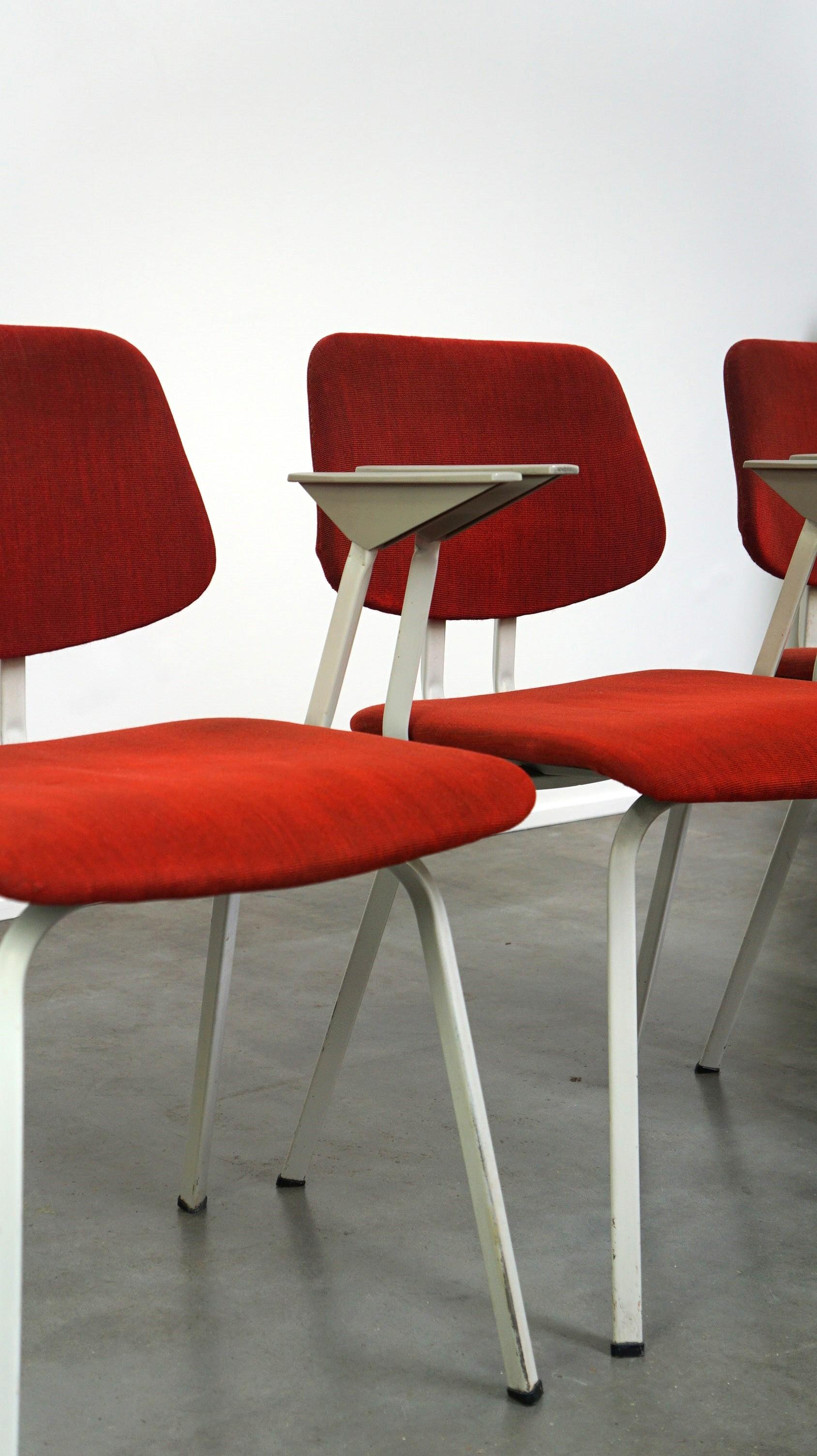 Set of 3 vintage design chairs by Friso Kramer for Ahrend de Cirkel, late 1960s For Sale 8