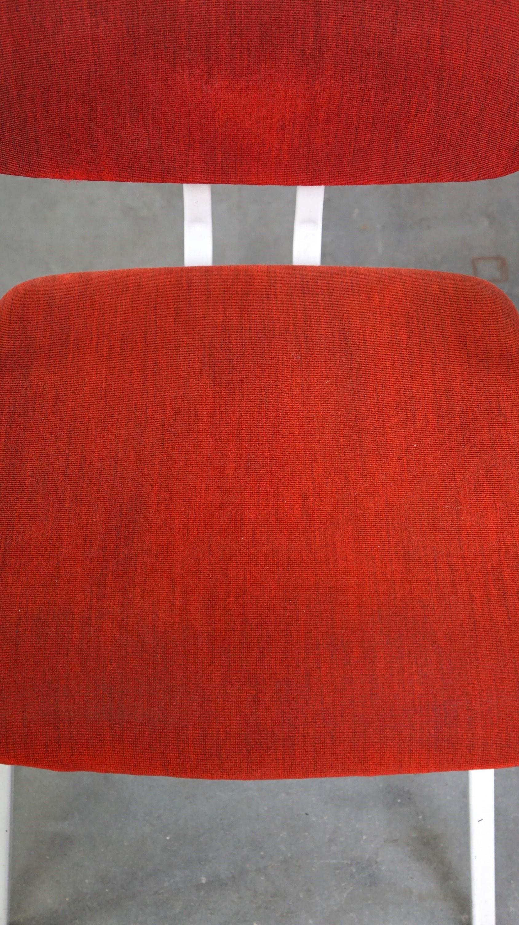 Set of 3 vintage design chairs by Friso Kramer for Ahrend de Cirkel, late 1960s For Sale 2